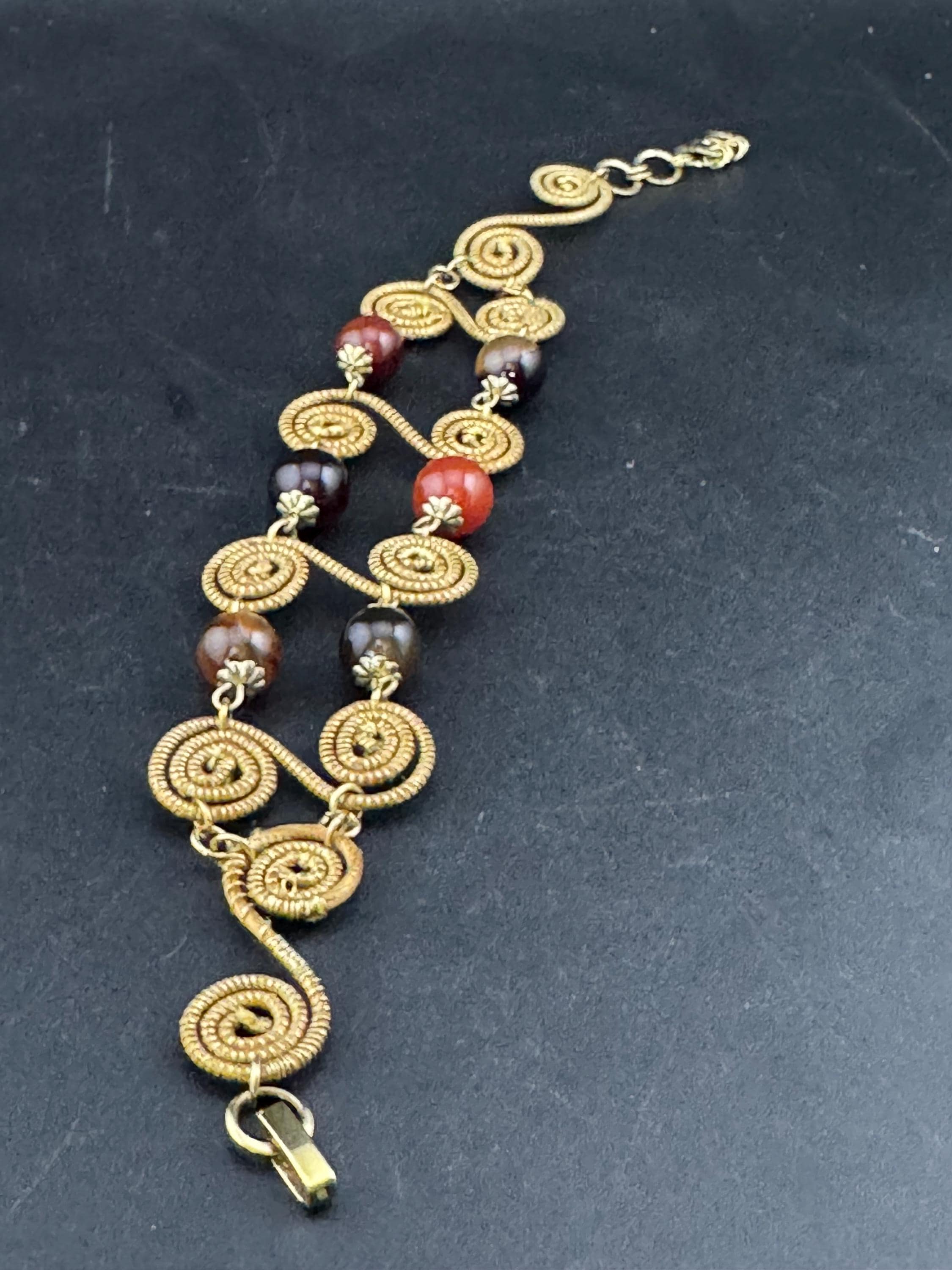 Vintage Capim Cia Dourado Gold Tone gemstone agate beaded panel link Etruscan style bracelet