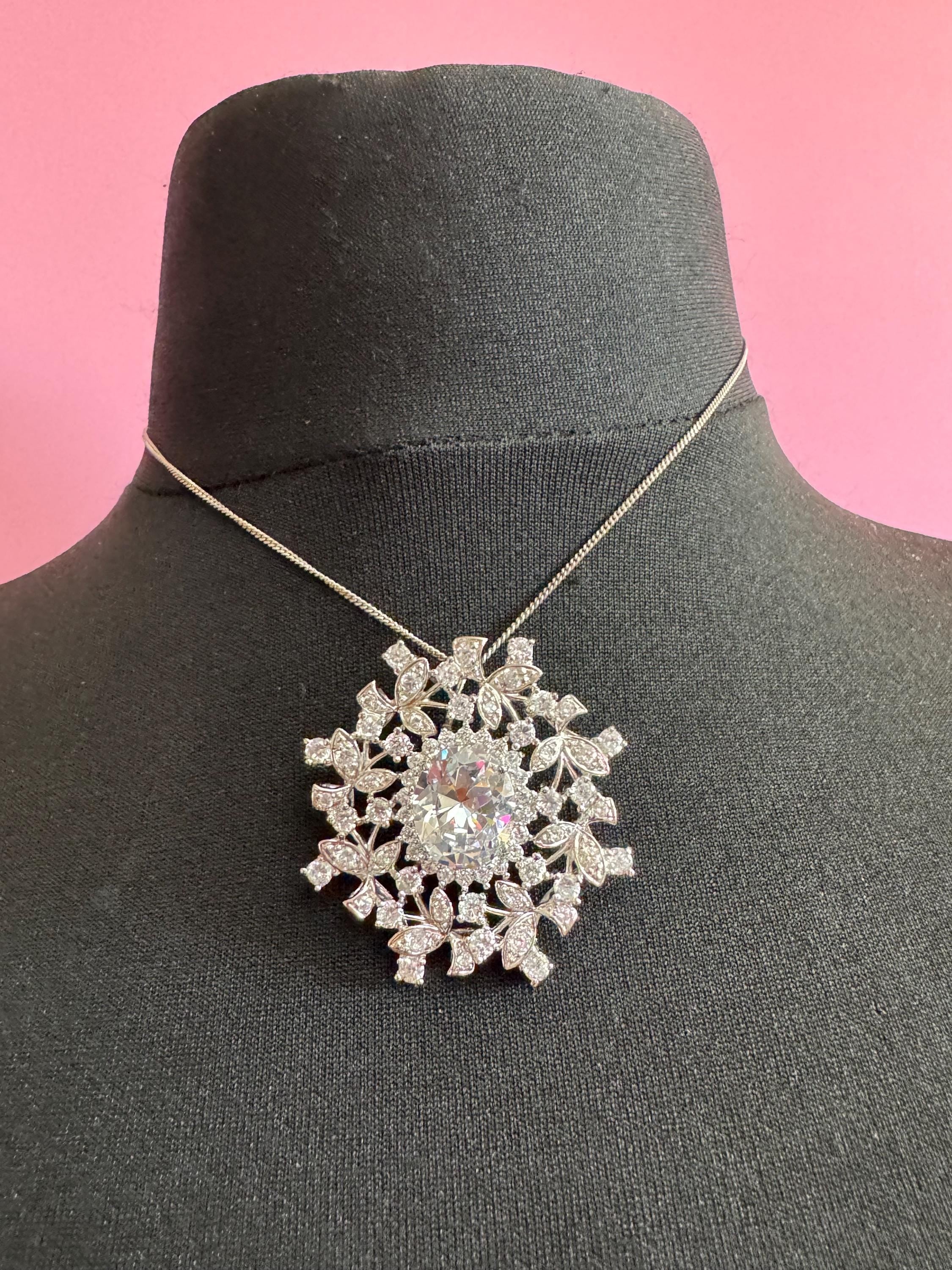 QVC DQ Cz 925 sterling silver clear diamanté cubic zirconia pendant on a 42cm chain