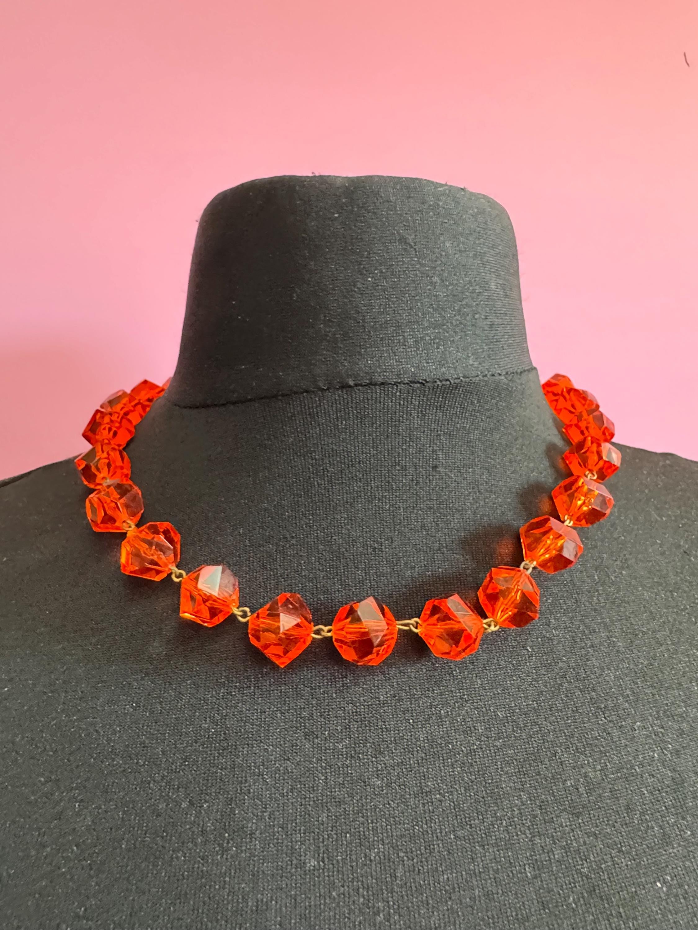 Vintage bright orange faceted acrylic plastic chunky beaded necklace 51cm