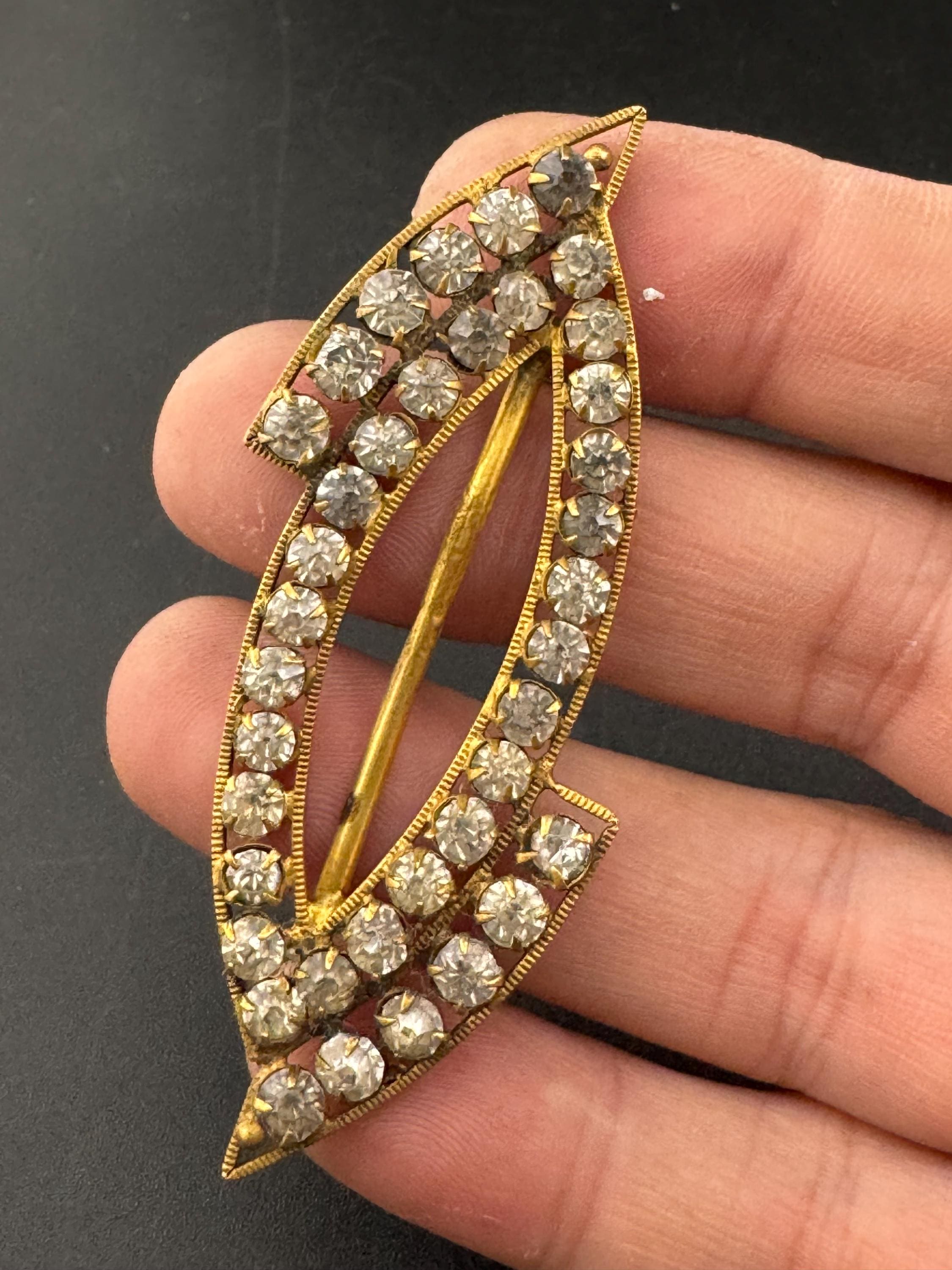 Vintage Czech Diamante Belt Buckle: Gold Tone Rhinestone Sash Adornment