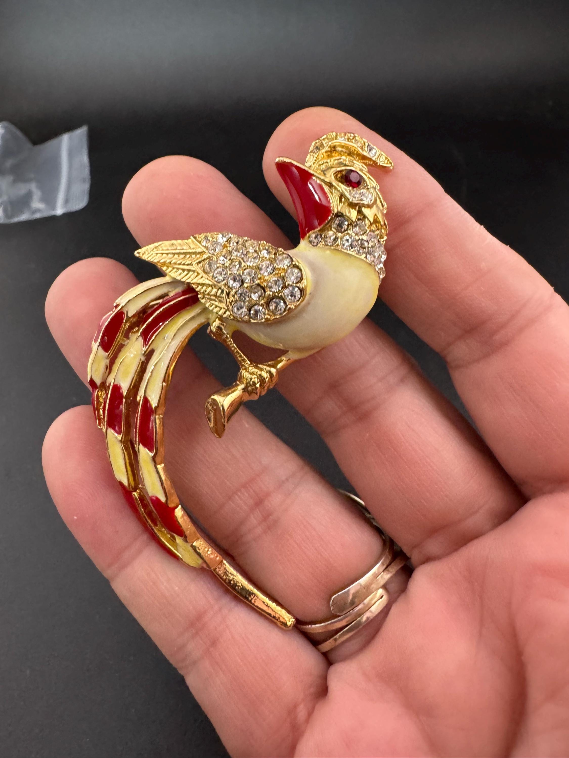Vintage Tropical Parrot firecrest brooch set with Paste diamanté and red and cream Enamel gold tone metal 1980s