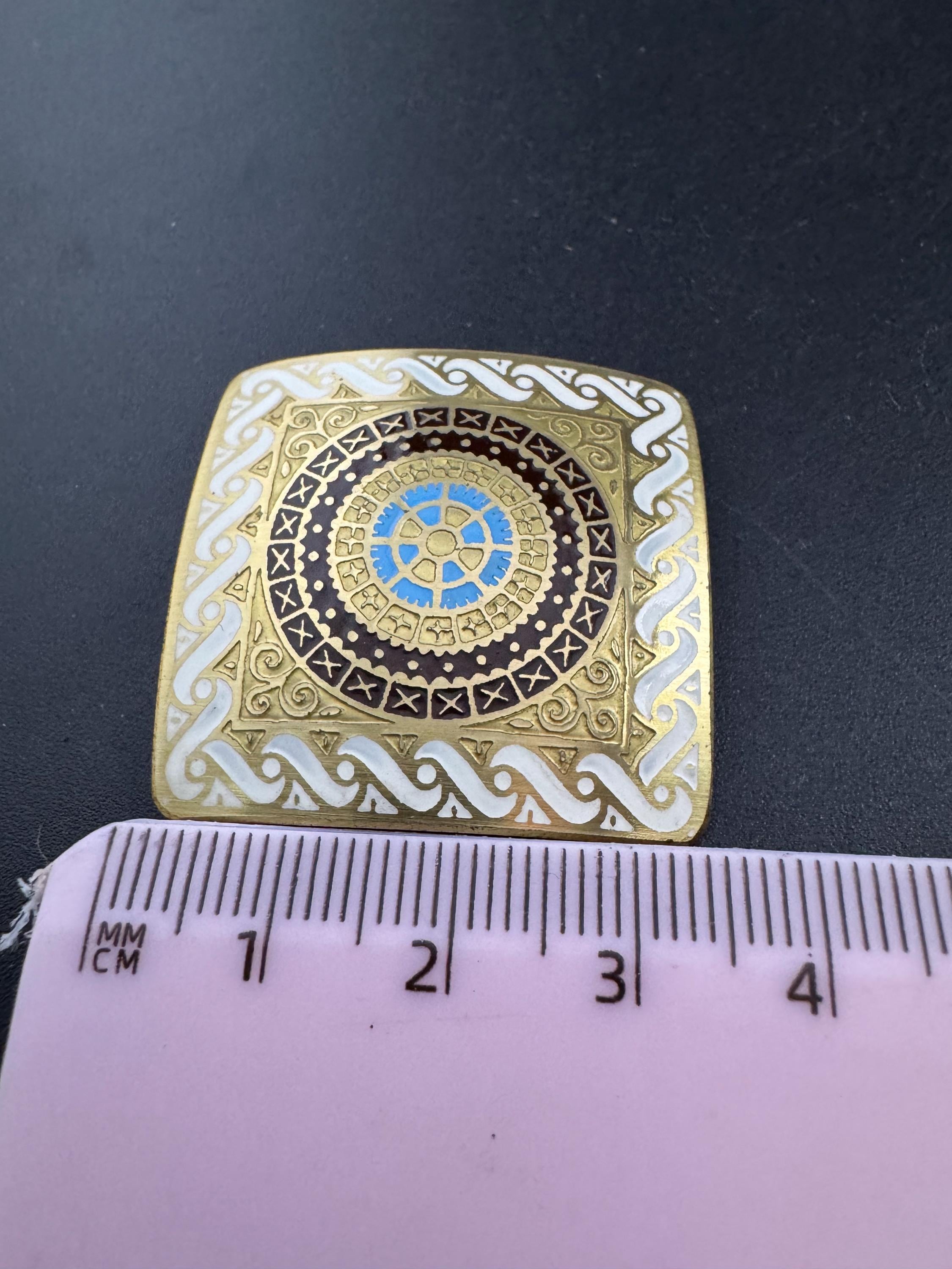 Vintage Cloisonné Brooch: Ornate Enamel, Gold Tone Brass