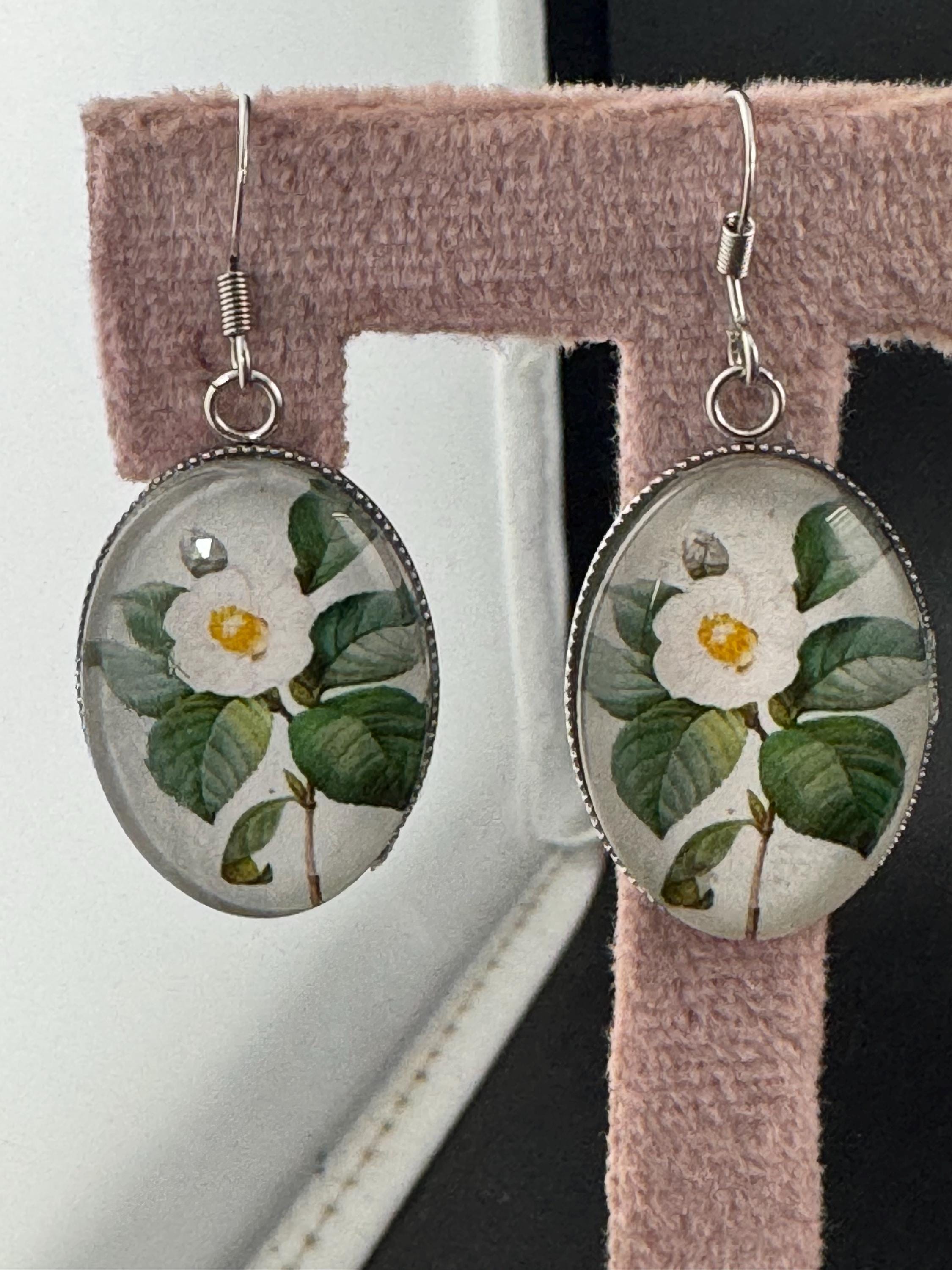 White garden flowers handmade oval glass cabochon earrings, stainless steel, non tarnish earwires and fittings, ideal spring summer