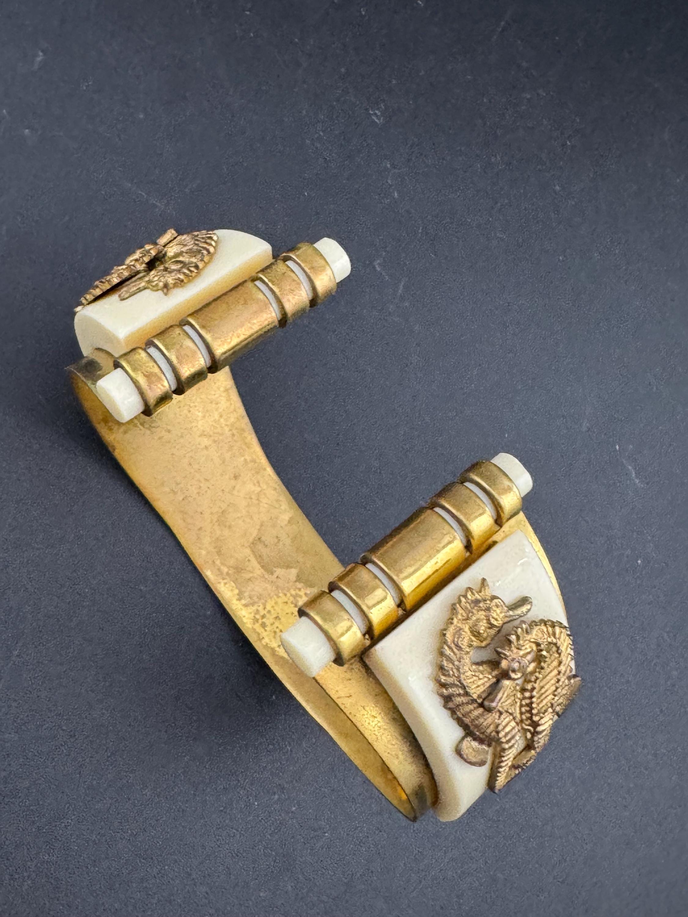 Super Vintage art deco brass and galalith seahorse Bangle bracelet , attributed to Jean Painleve l’hippocampus range