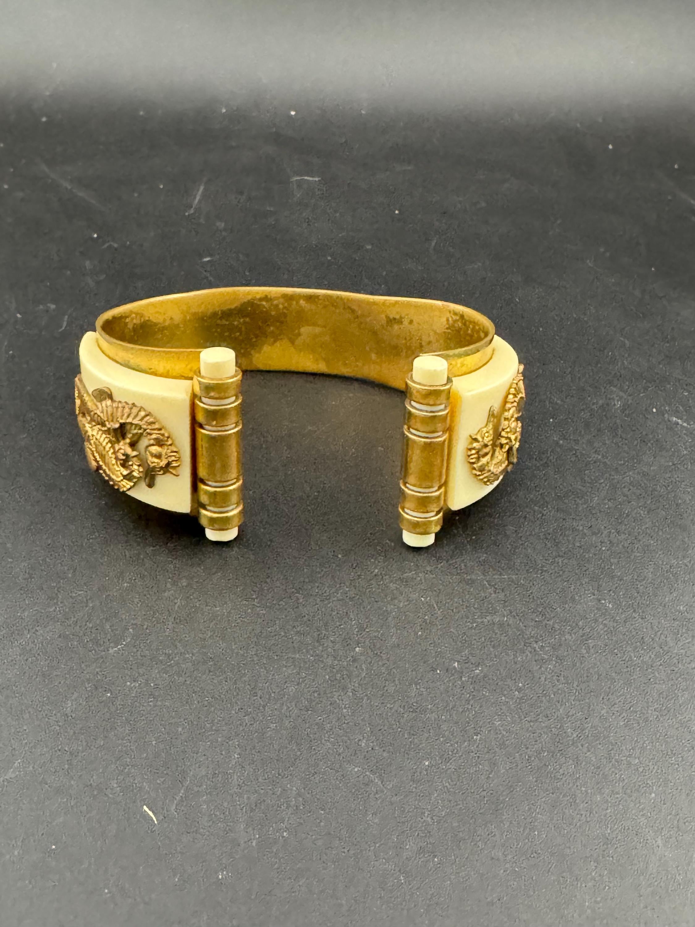 Super Vintage art deco brass and galalith seahorse Bangle bracelet , attributed to Jean Painleve l’hippocampus range