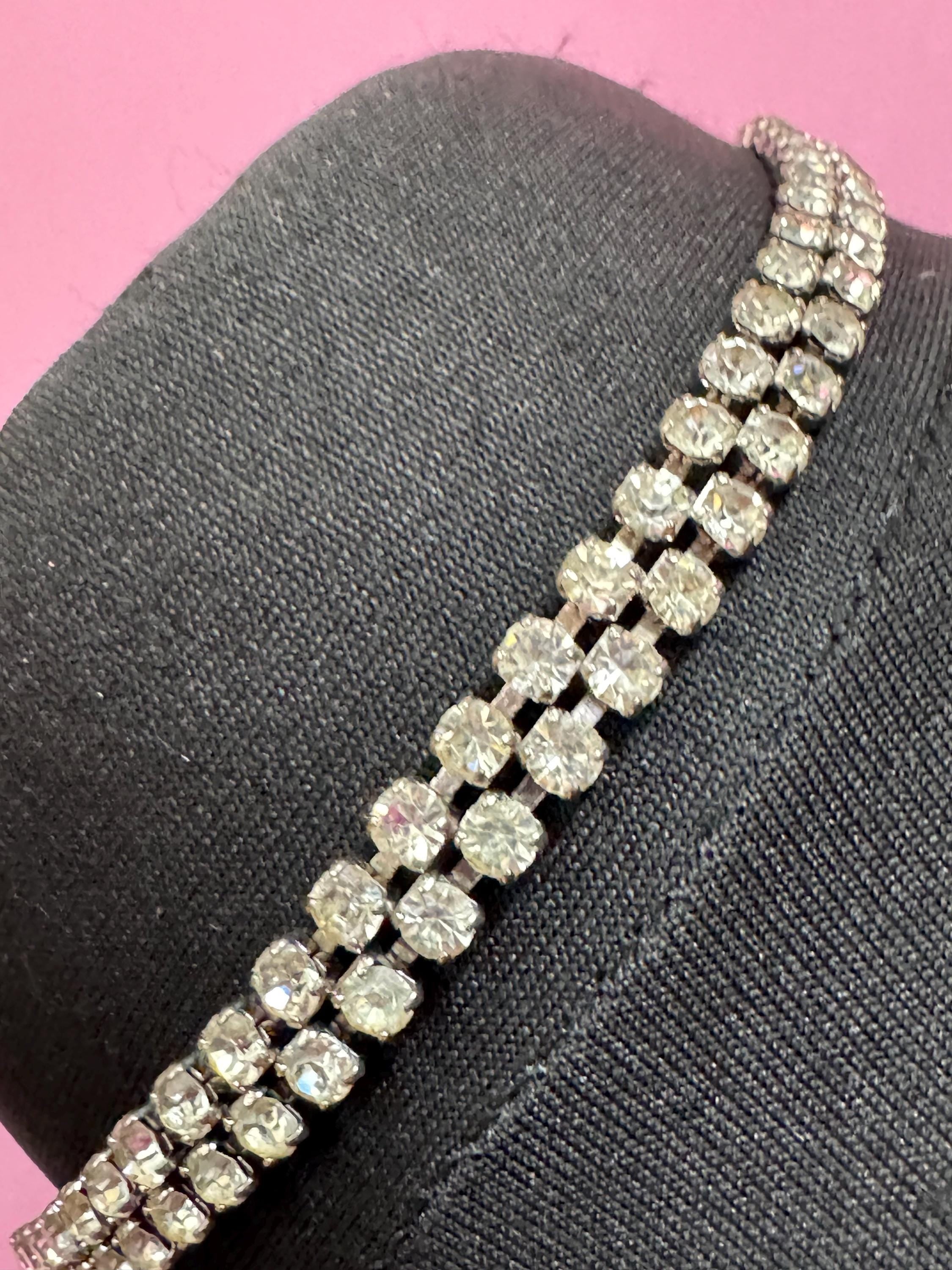 Dainty sit on the neck petite 38cm vintage clear diamanté rhinestone crystal silver tone choker necklace mid century