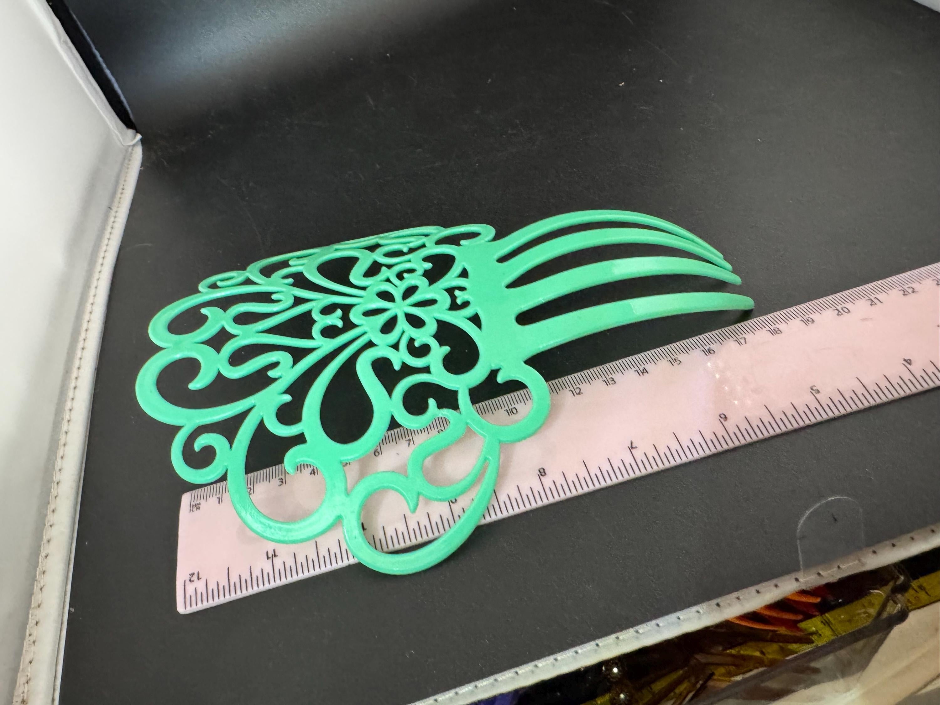 vintage as found large mint green openwork plastic traditional Spanish peineta hair comb, mantilla