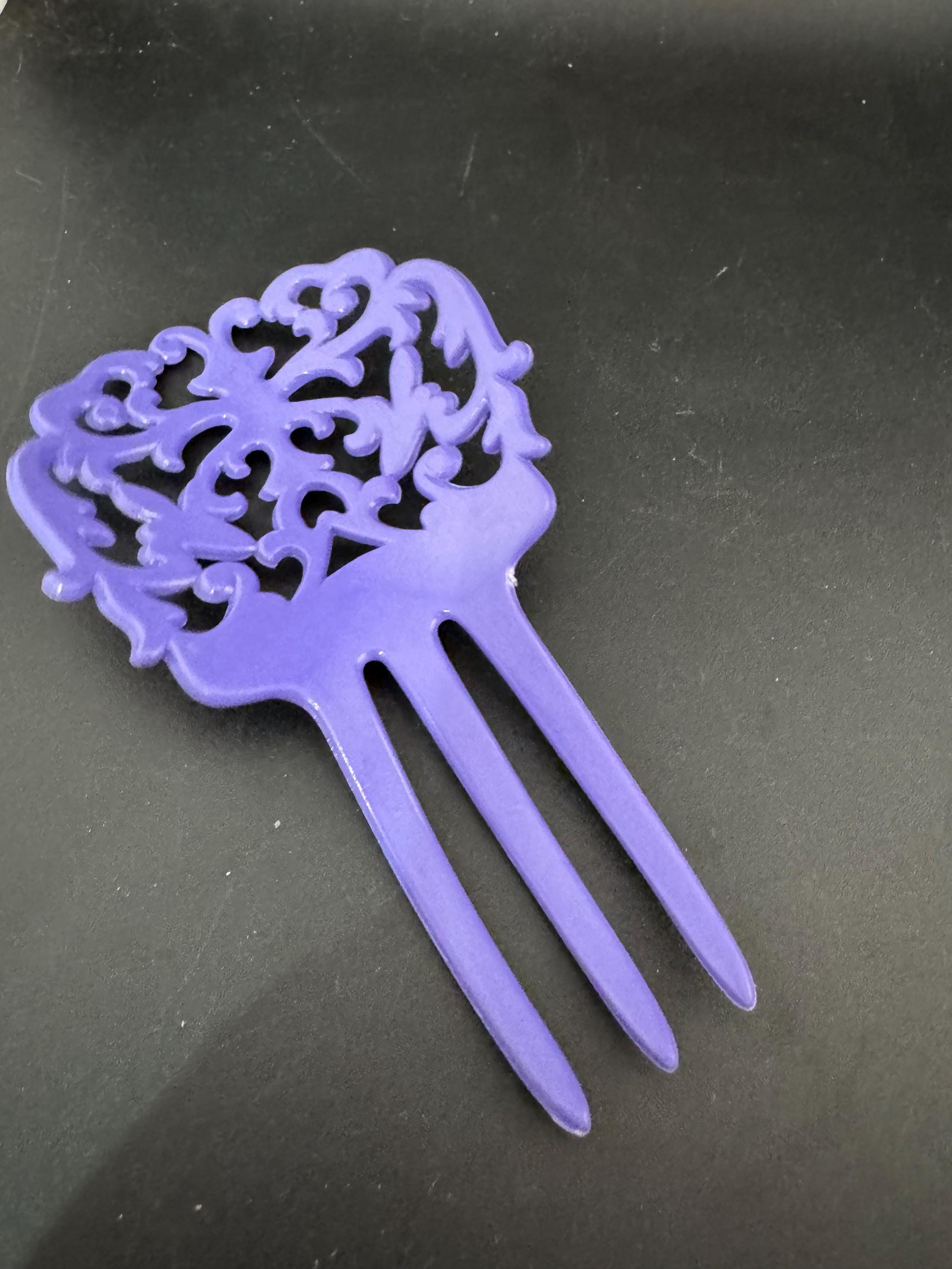 vintage purple openwork plastic traditional Spanish peineta hair comb, mantilla