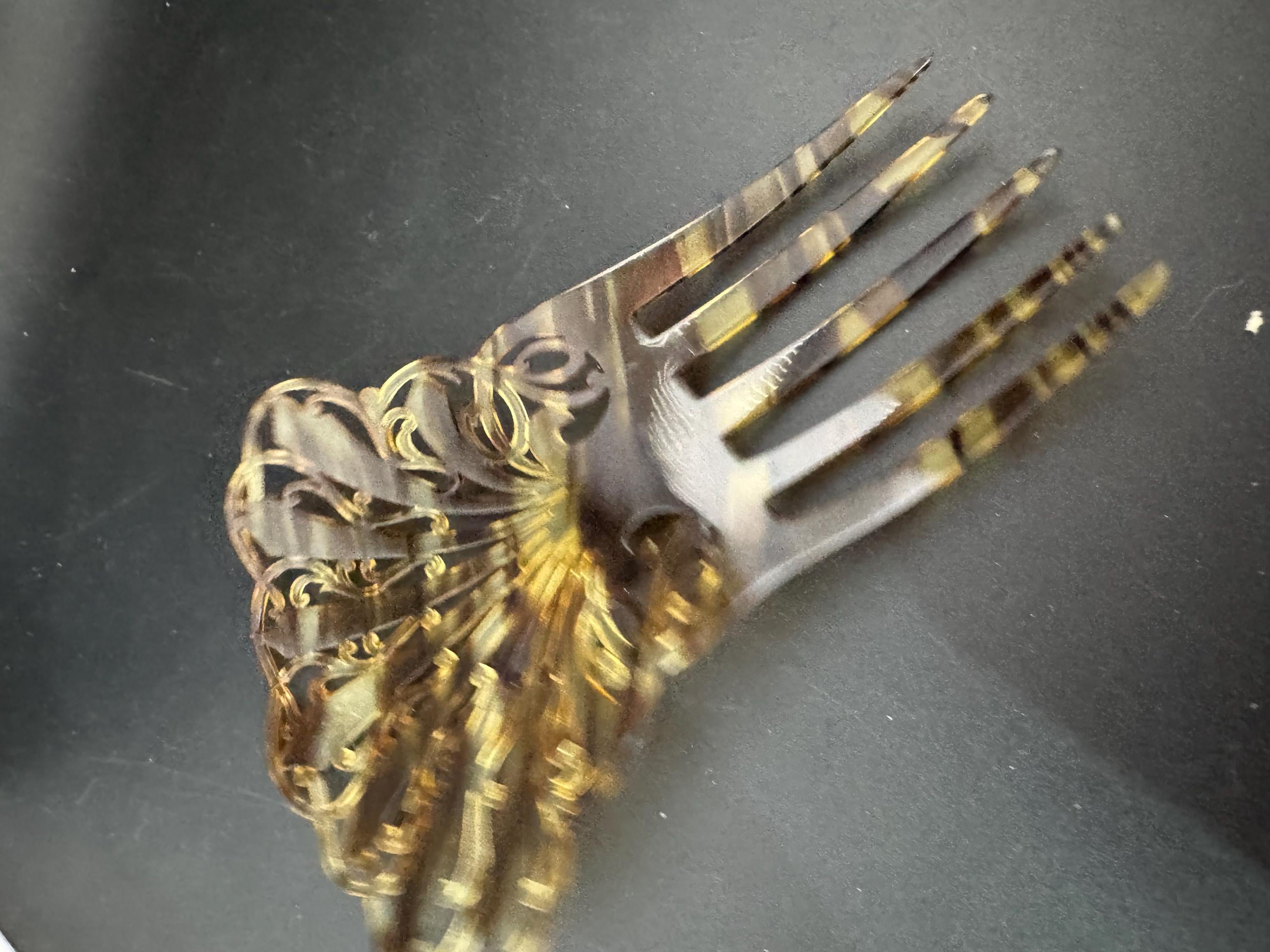 Antique Mantilla Comb Brown Faux Tortoiseshell Celluloid Cut out work Hair Slides Peineta