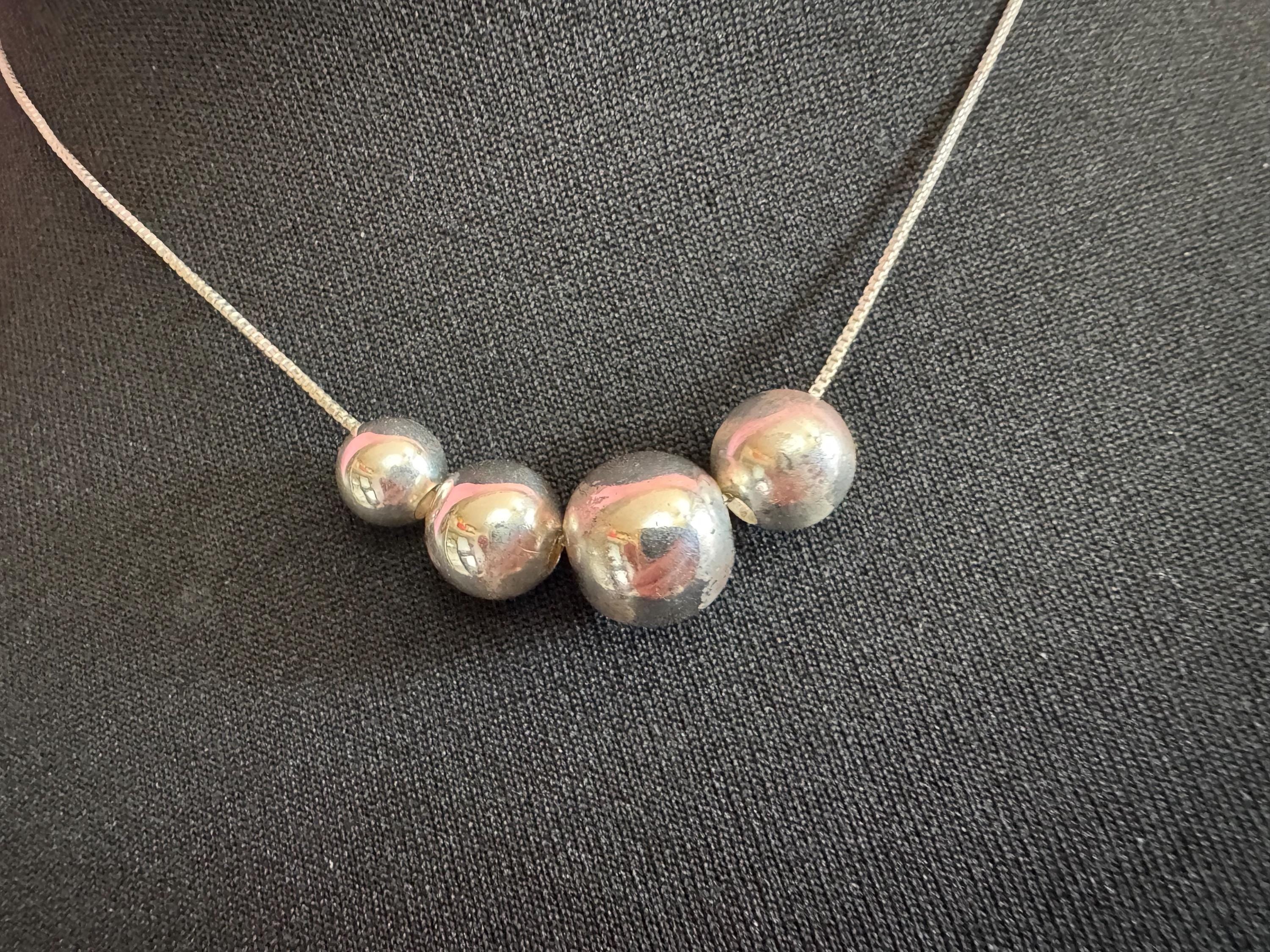 Plain simple 925 Sterling silver ball bead chain necklace 5.2 gm 46cm