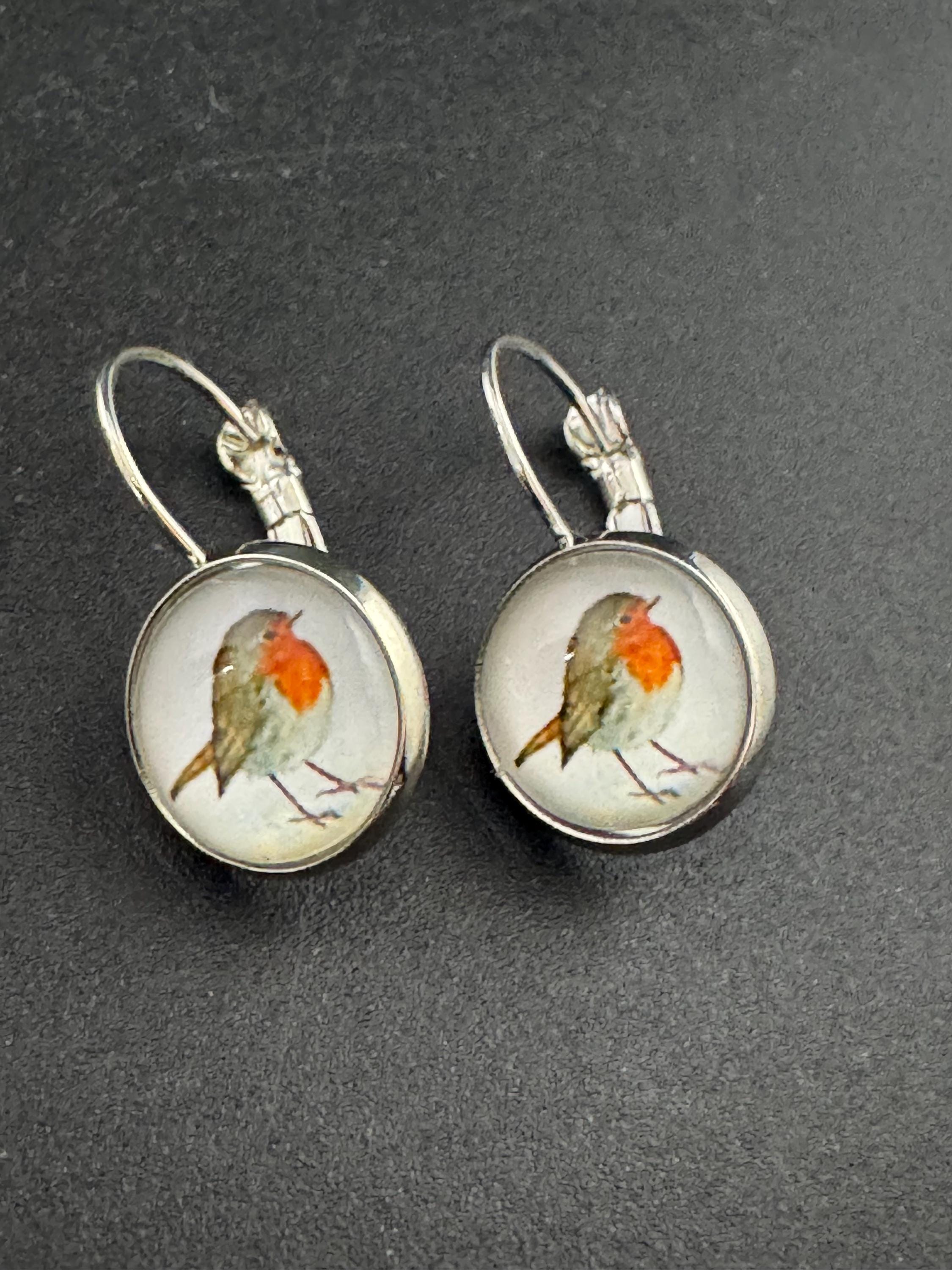 14mm Garden bird Robin redbreast dainty cabochon drop earrings, silver plated lever back