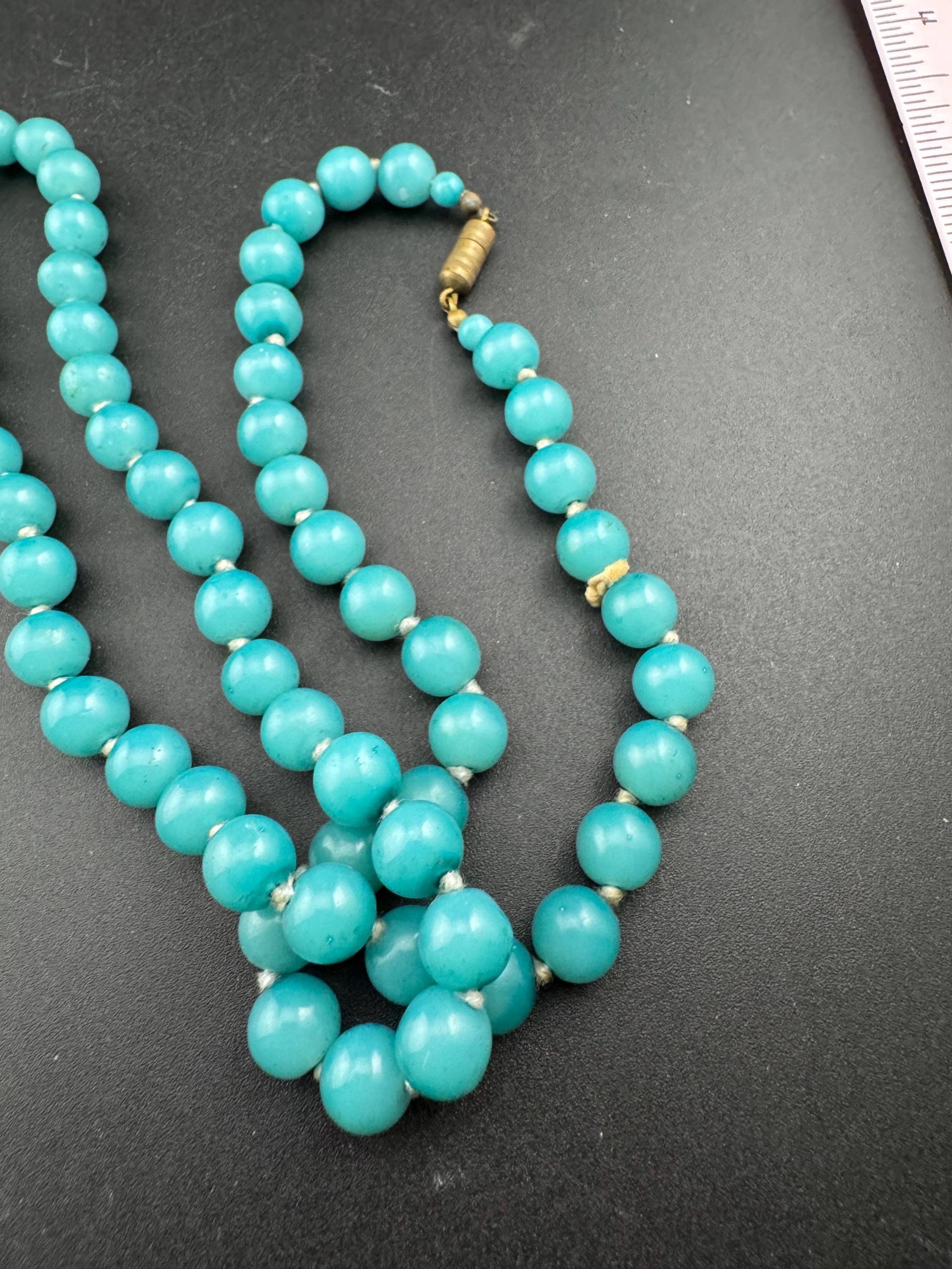 Mid century long length jade green beaded necklace with gemstone glass beads 62cm, knotted