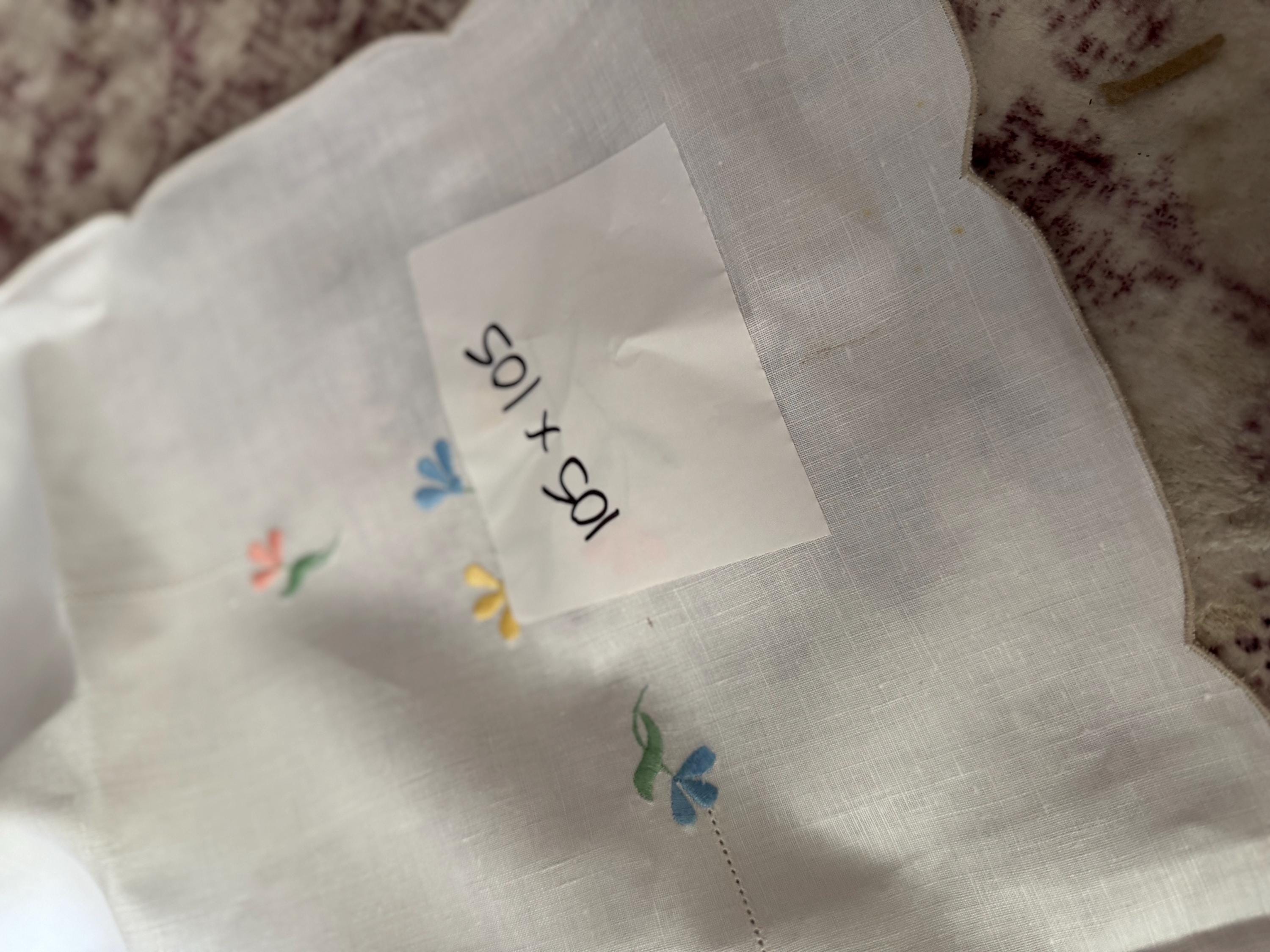 Vintage Embroidered Floral Tablecloth: Mid-Century Pastel Linen (105 x 108cm)