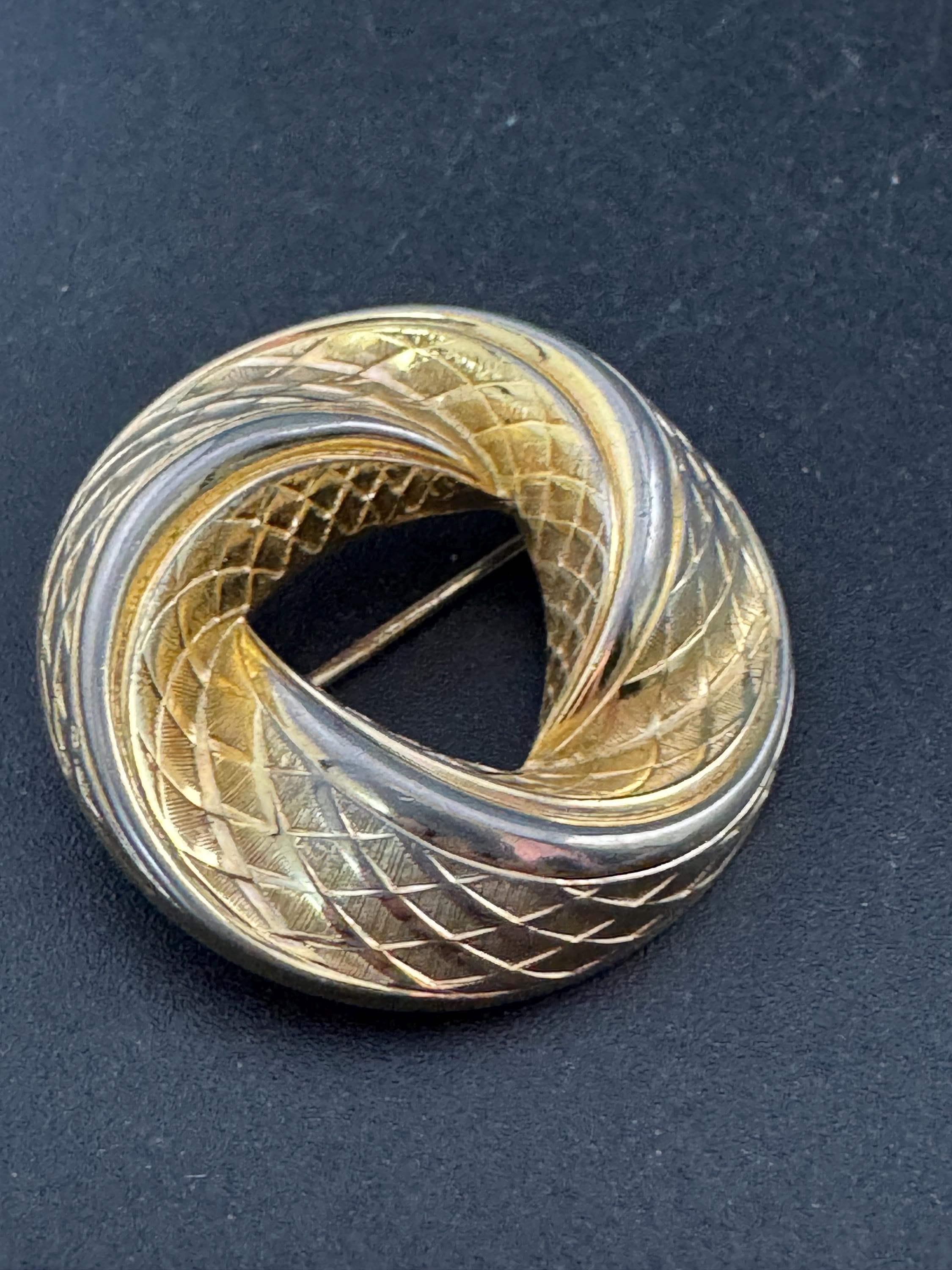 Signed GROSSE 1964 German Modernist Brooch - Gold Tone Swirl Design