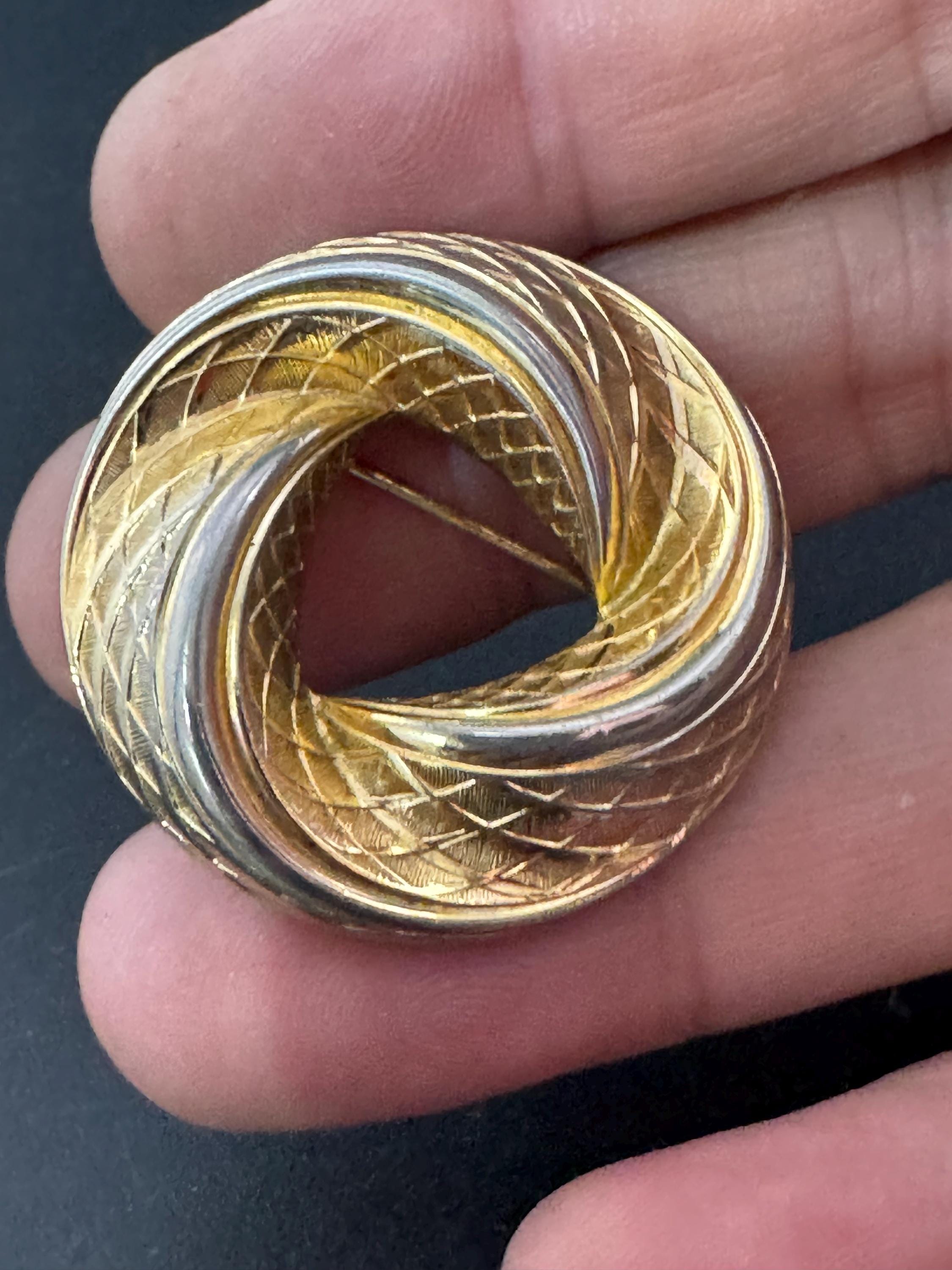 Signed GROSSE 1964 German Modernist Brooch - Gold Tone Swirl Design