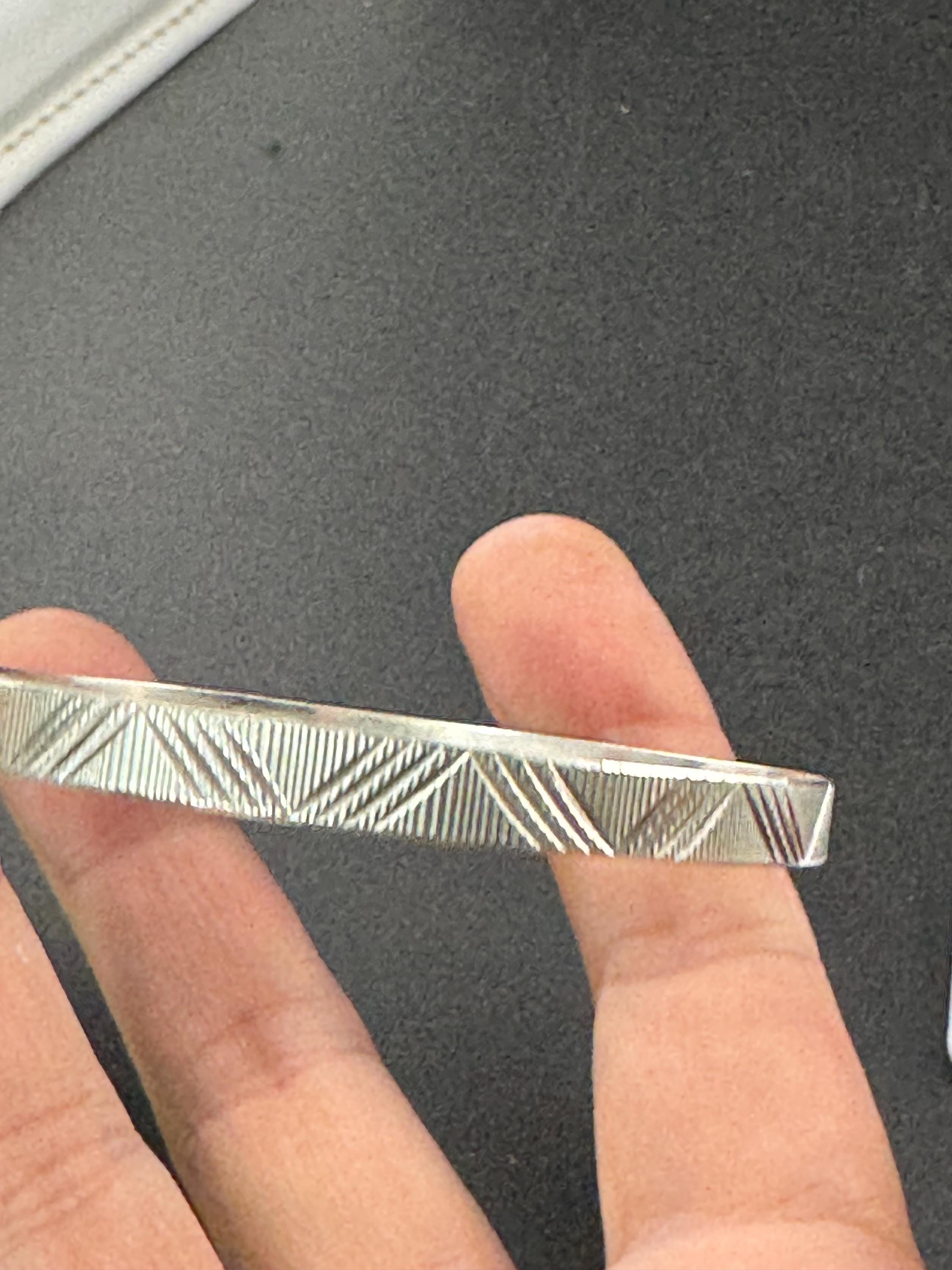 Vintage 1970s cross etched 925 sterling silver 6mm slim thin bangle 8.2 grams 6.5cm inner diameter