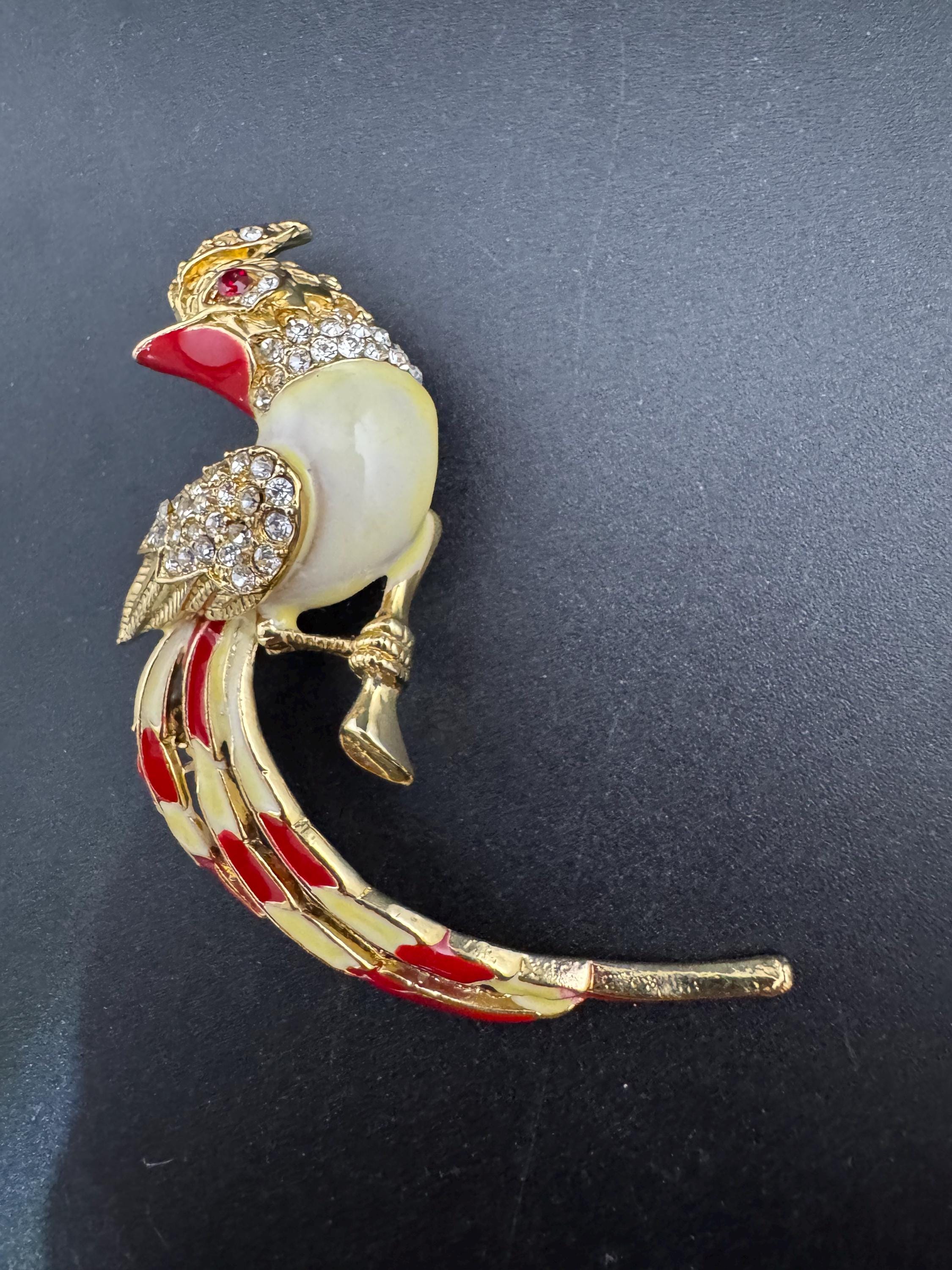 Vintage Tropical Parrot firecrest brooch set with Paste diamanté and red and cream Enamel gold tone metal 1980s