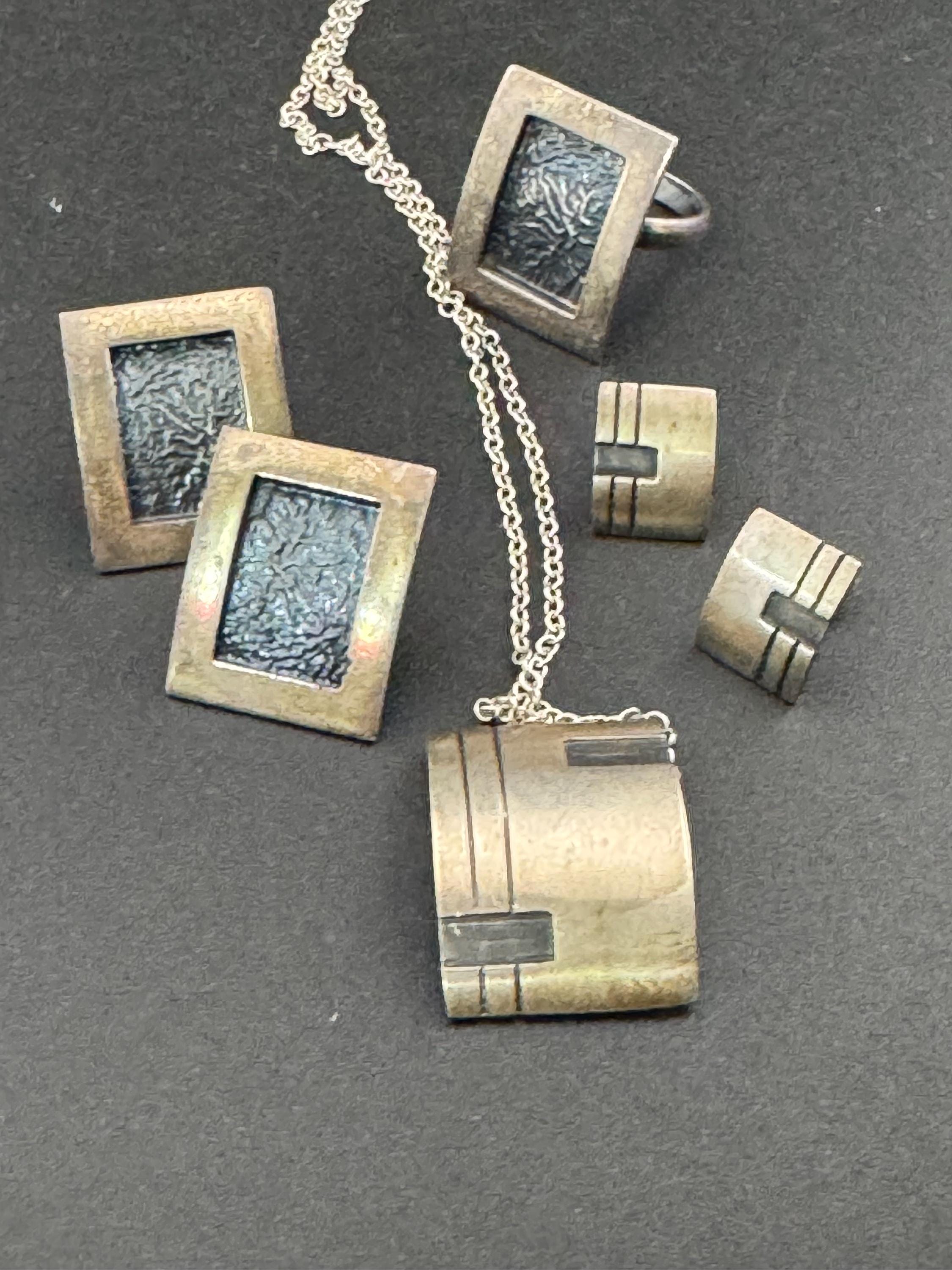 925 modernist sterling silver jewellery set, 2 pairs earrings, pendant necklace and ring size L