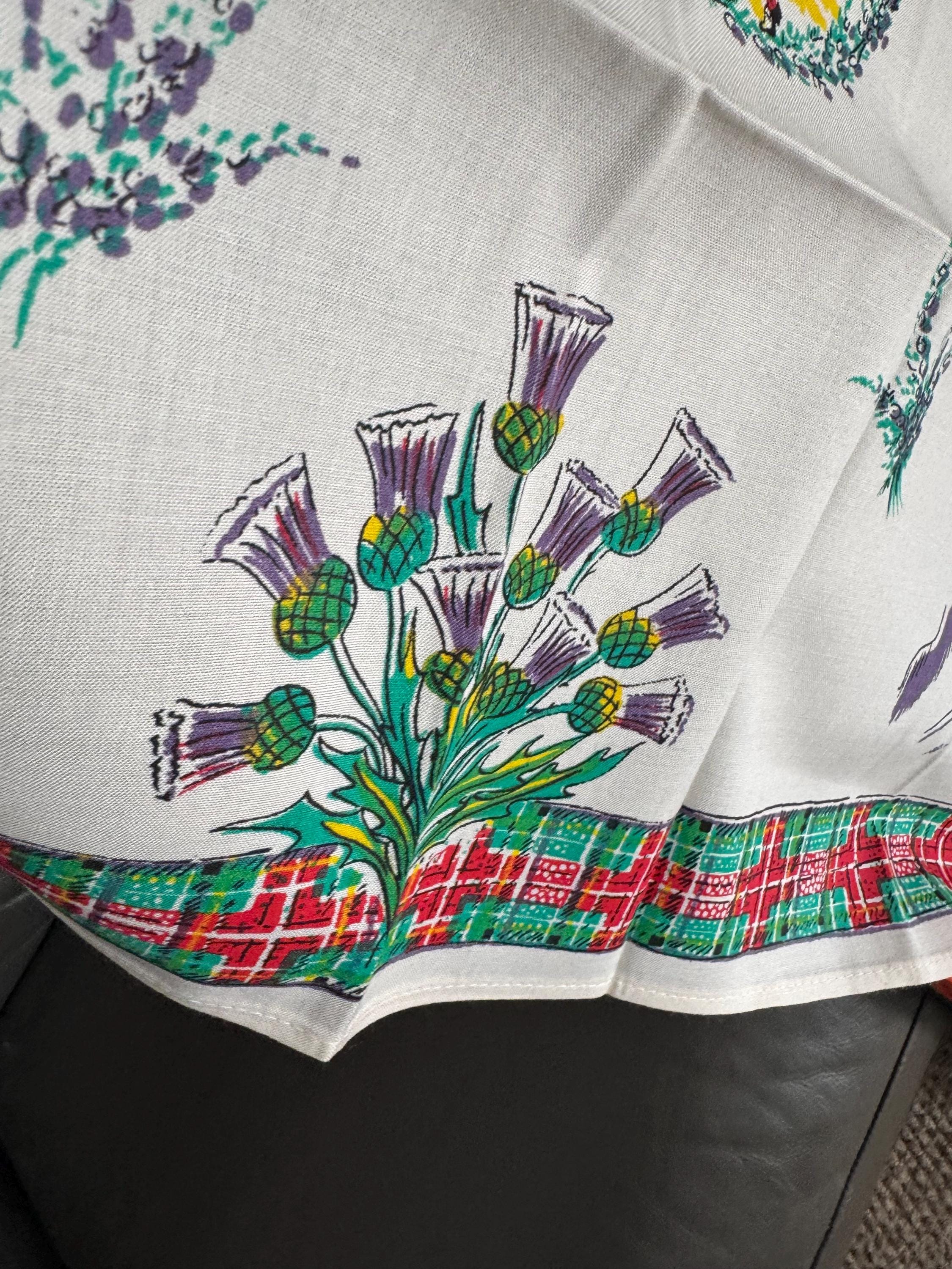 93cm square Vintage printed souvenir tablecloth SCOTLAND landmarks Scottish cities