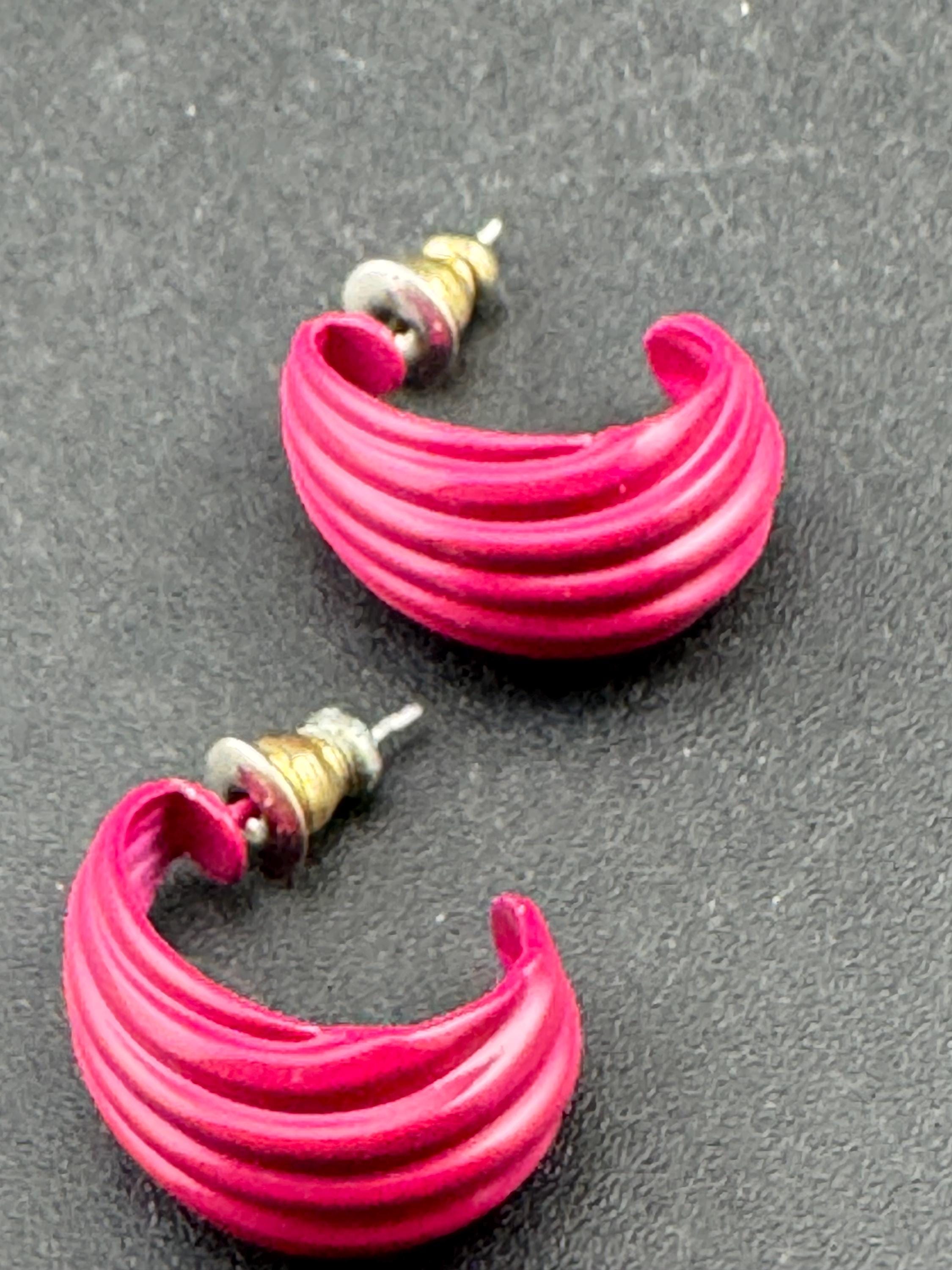 1980s Gold Tone Raspberry Enamel Hoop Stud Earrings