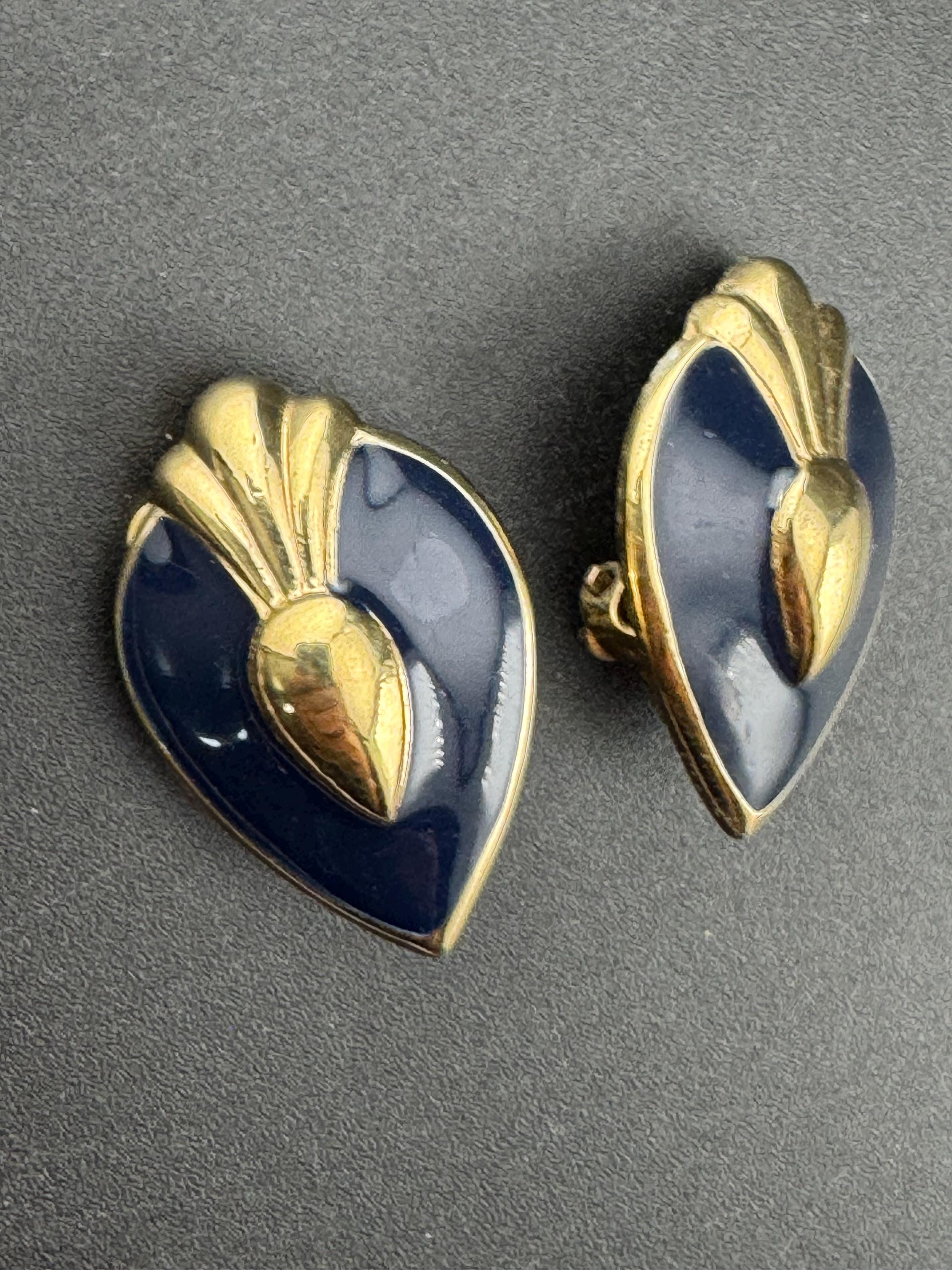 Signed Oscar de la renta designer navy blue enamel oversized 3.5cm teardrop clip on earrings, vintage gold plated