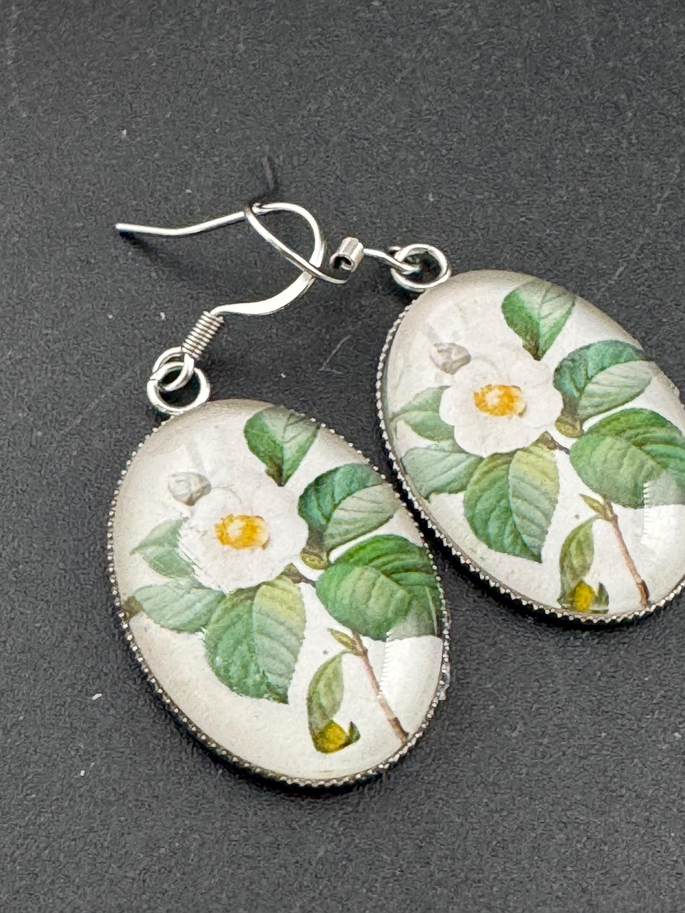 White garden flowers handmade oval glass cabochon earrings, stainless steel, non tarnish earwires and fittings, ideal spring summer