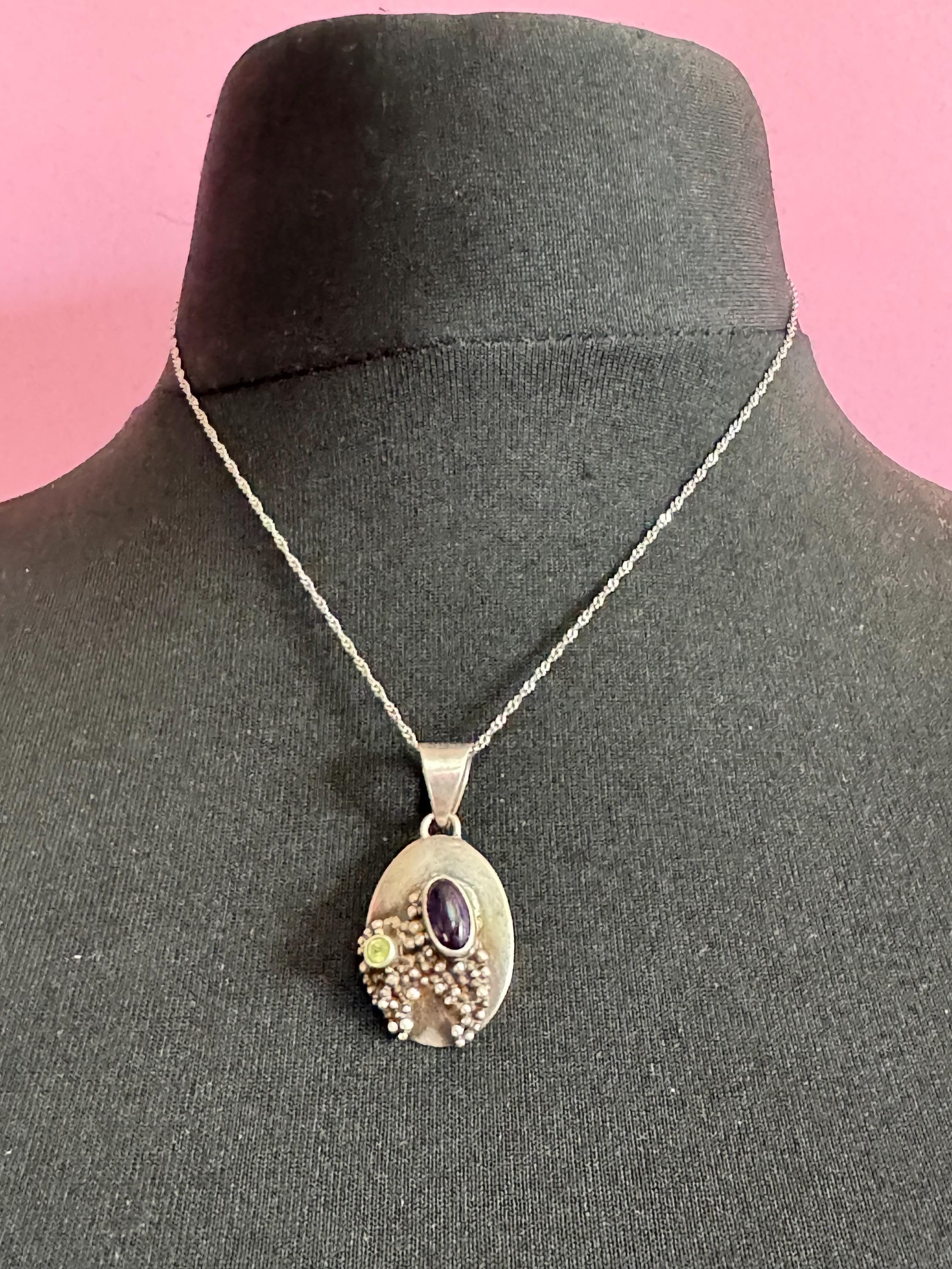 Vintage brutalist style sterling silver 925 peridot and amethyst gemstone ball bead pendant necklace on a 45cm chain