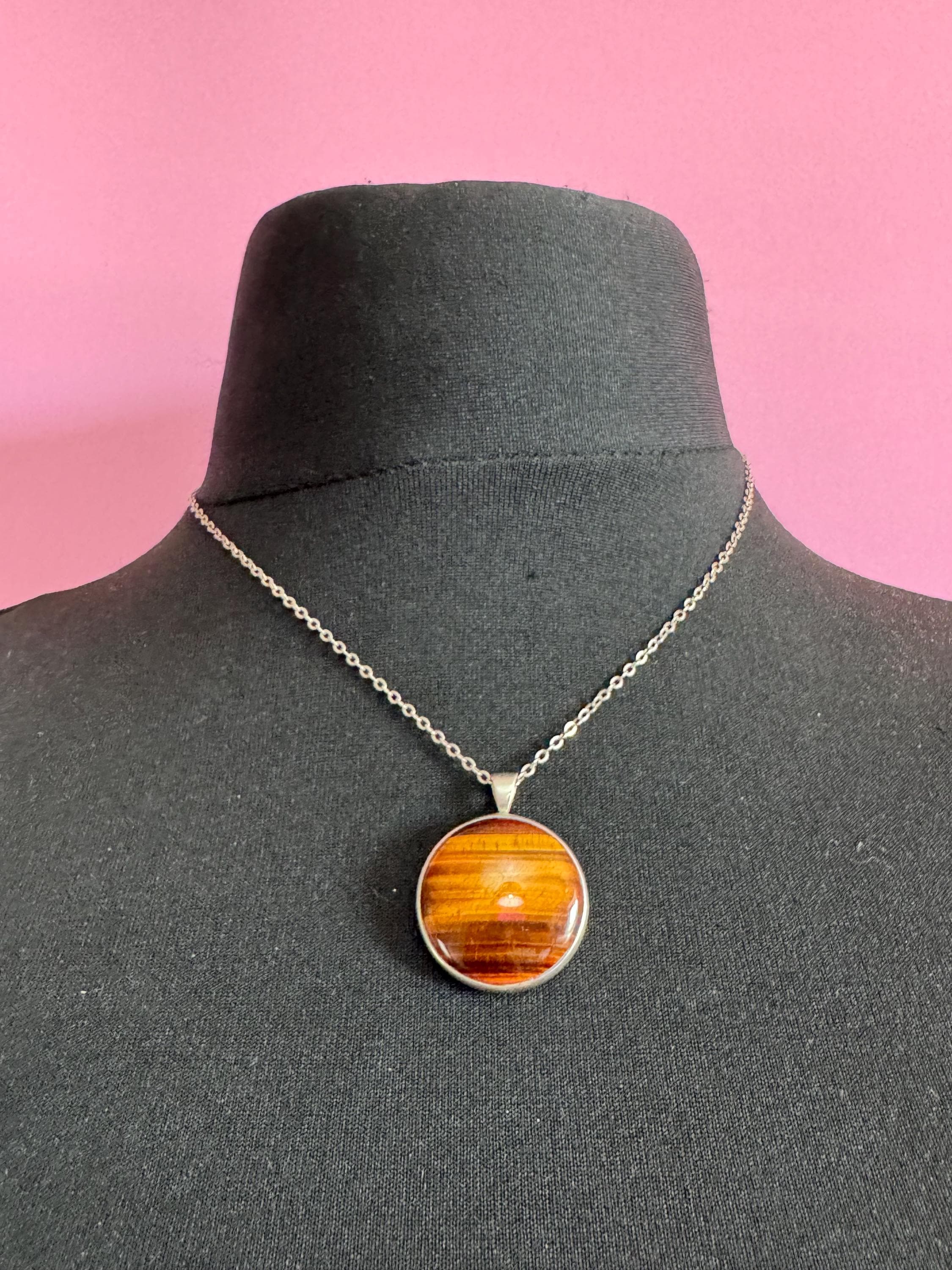Vintage 1970s Tiger's Eye Sterling Silver Pendant Necklace