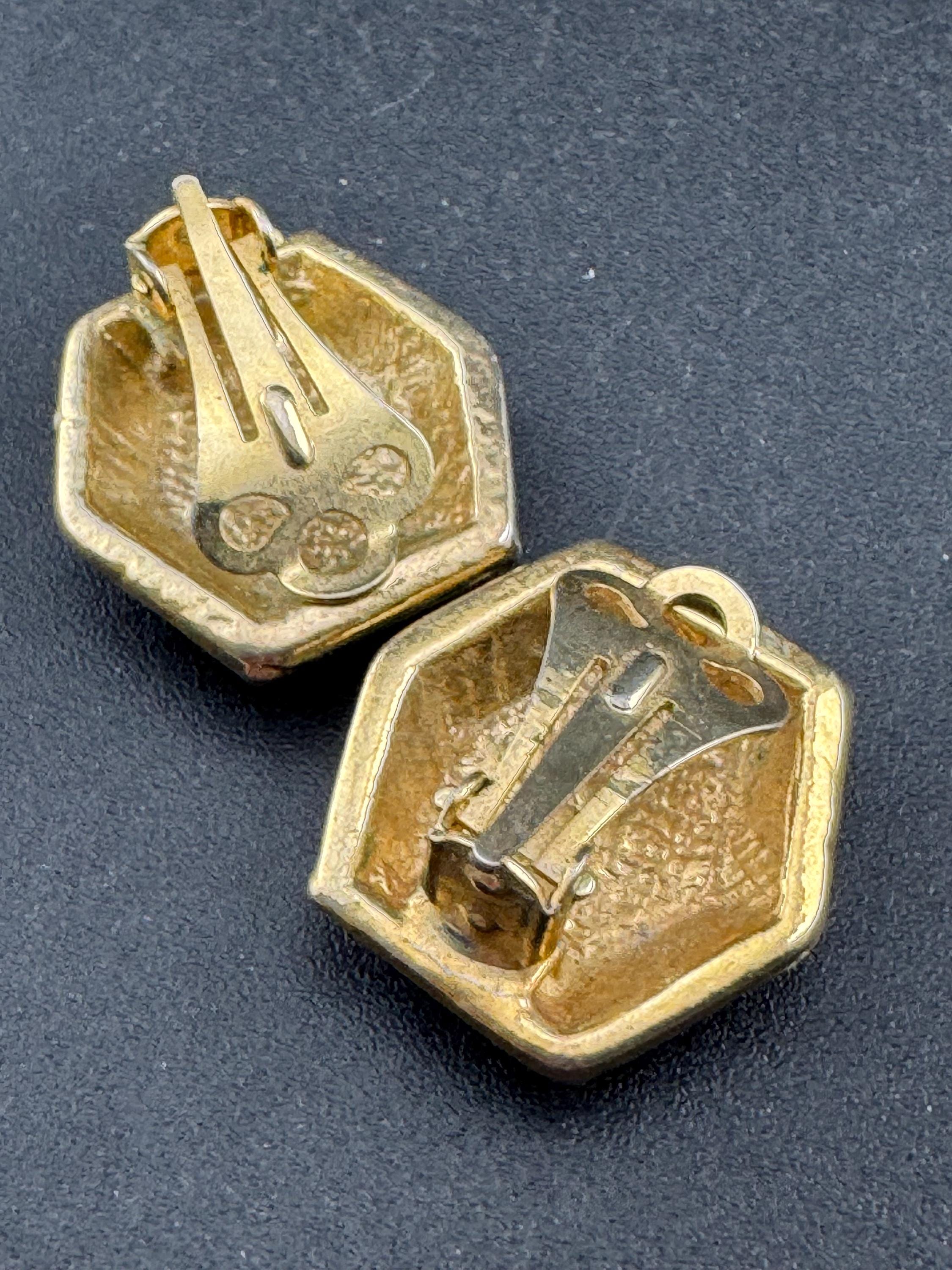 Vintage Ice Blue Enamel Clip On Earrings: 1980s Gold Tone Button