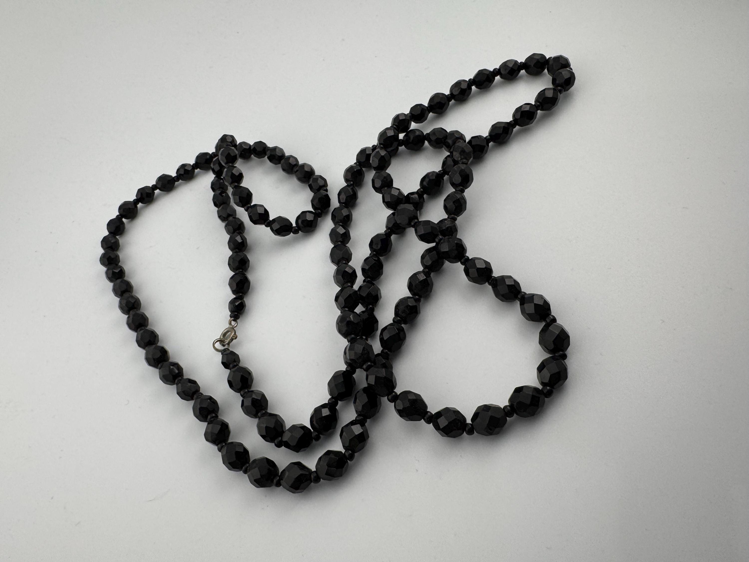 120 cm long vintage French Jet Black Glass long beaded flapper necklace faceted glass beads vintage art deco 1920s 1930s