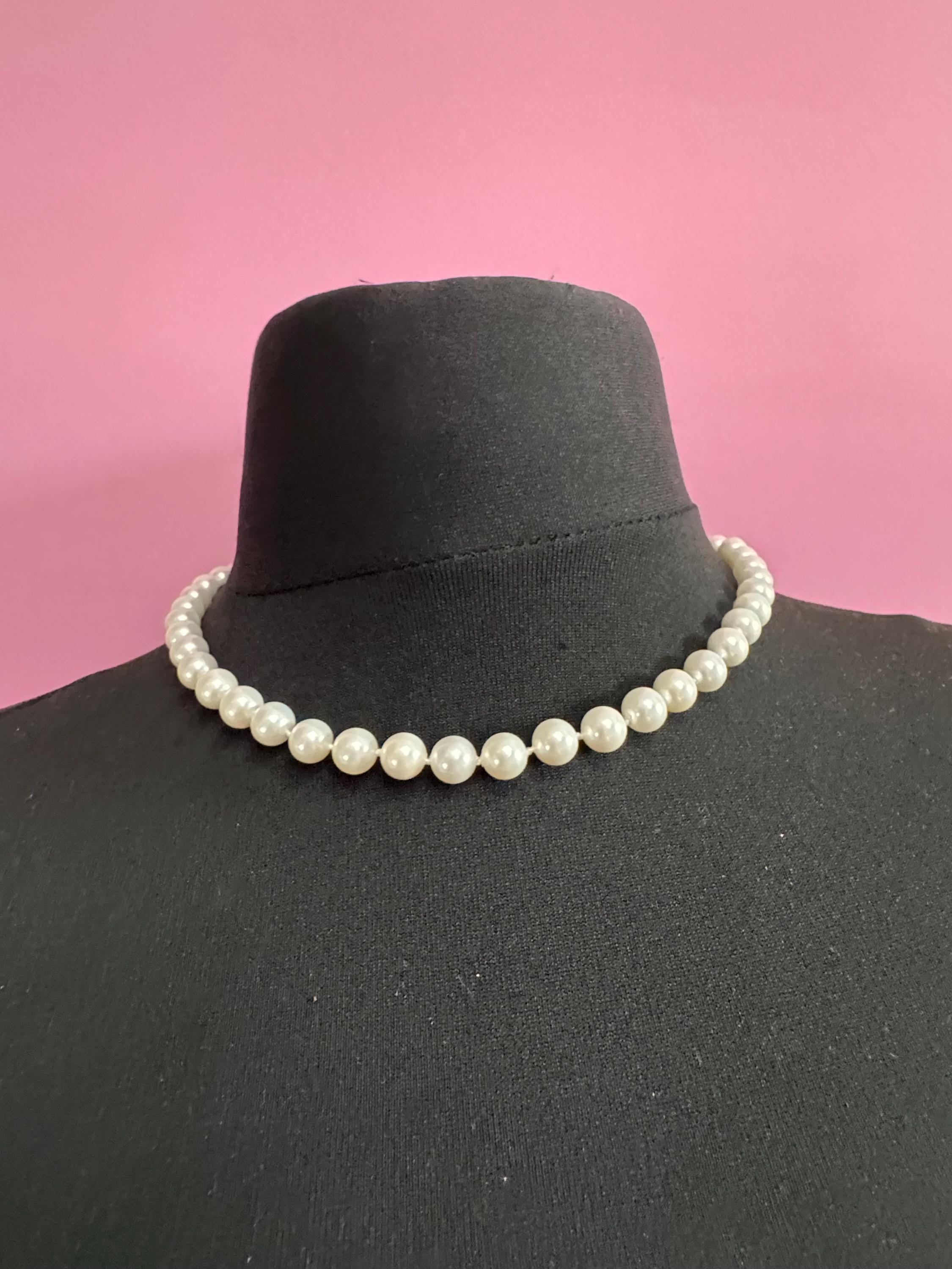 vintage white knotted glass pearl necklace modernist silver tone 46cm 8mm beads