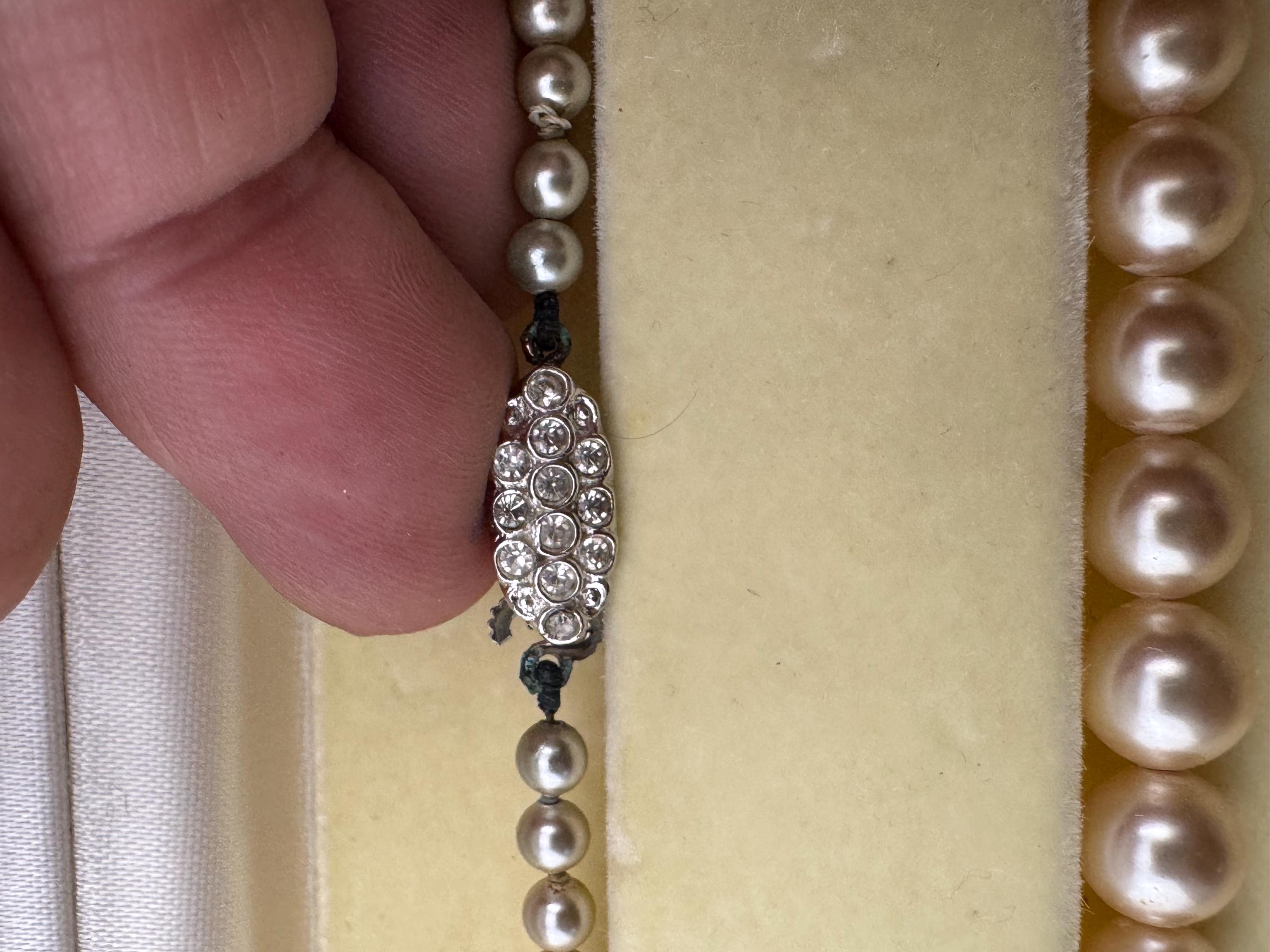Lotus boxed vintage single strand cream glass knotted graduated pearl necklace silver plated clasp 46cm