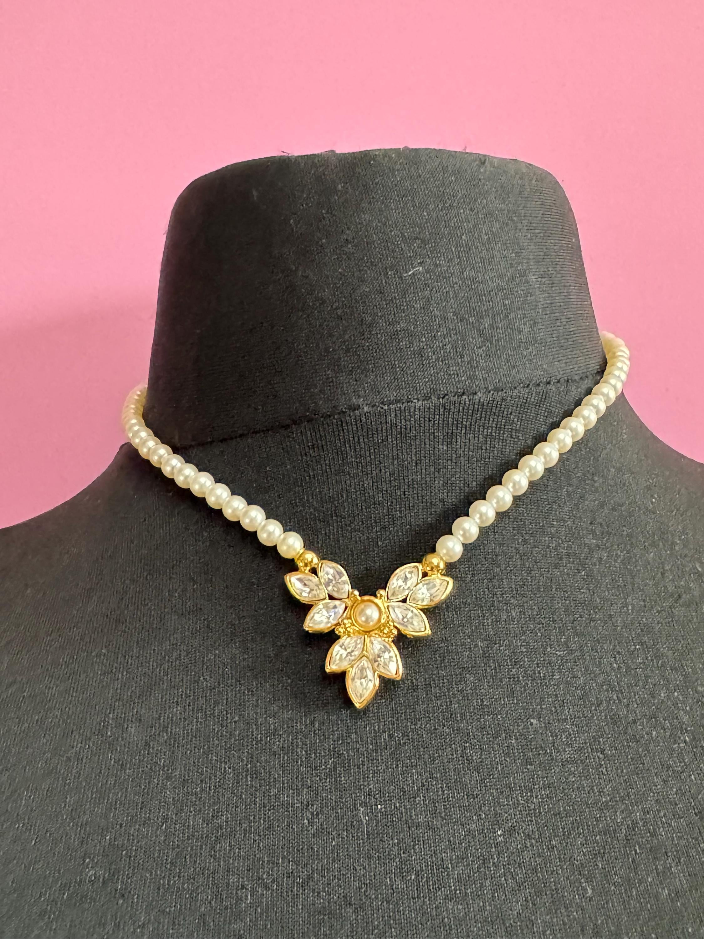 Signed Napier 1980s Vintage cream glass pearl rhinestone drop necklace gold tone 42cm
