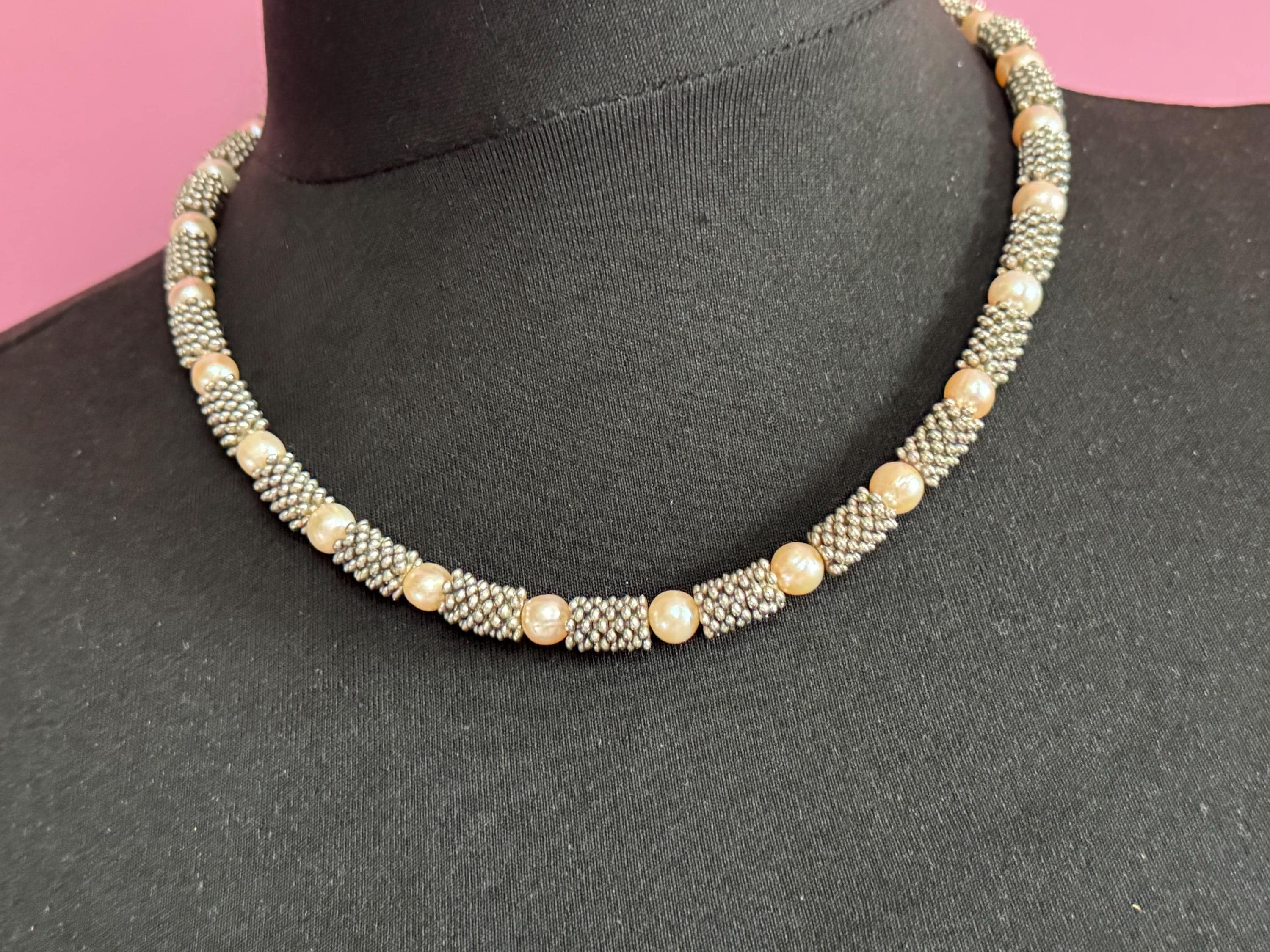 vintage freshwater pearl necklace modernist silver tone beads 52cm 8mm beads, senorita white metal clasp