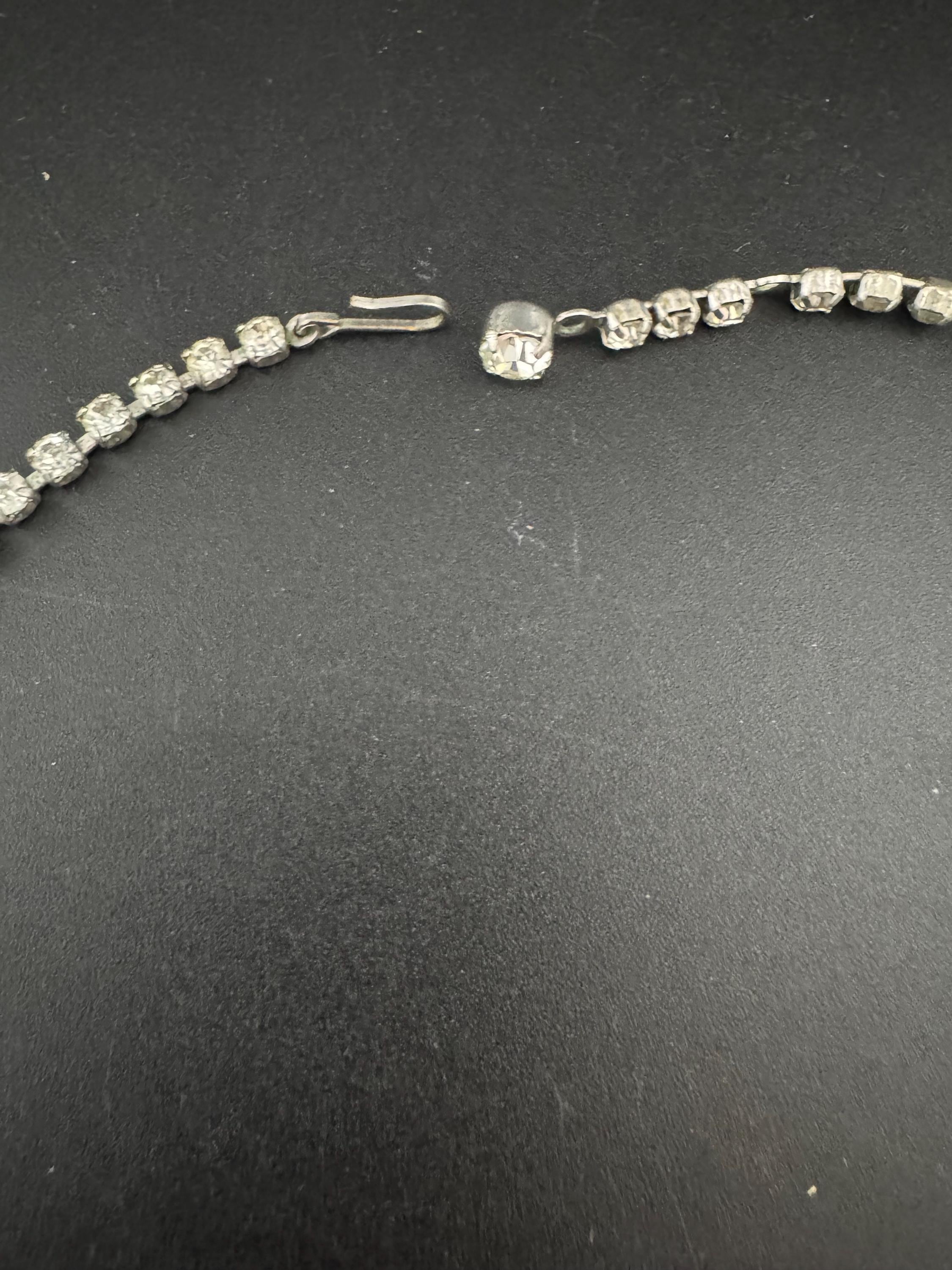 To 43cm vintage clear diamanté rhinestone mother of pearl crystal silver tone drop choker necklace mid century