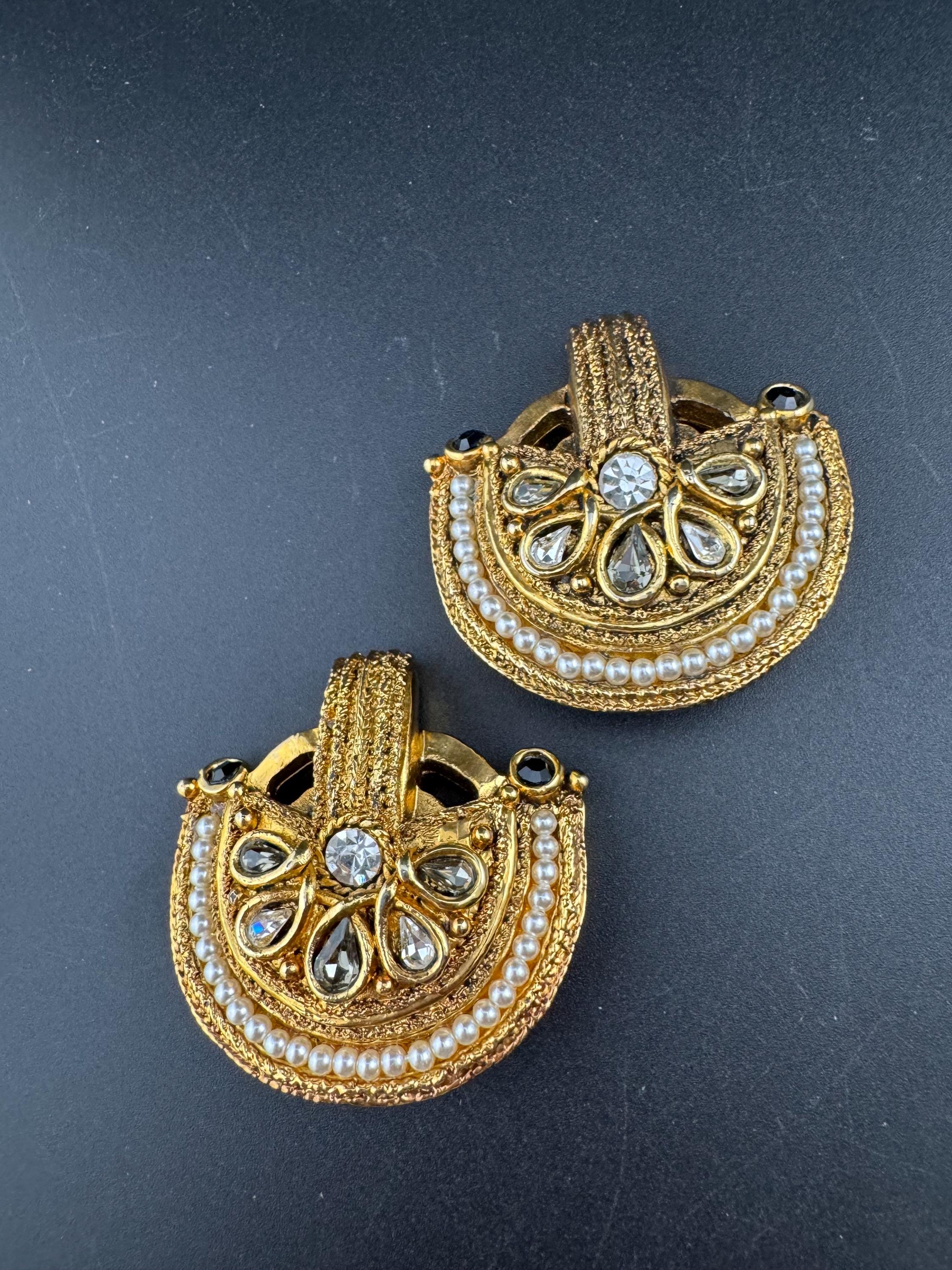 1980s signed Clare Deve huge high end oversized pair of grey rhinestone stud clip on earrings , Paris designer gold resin