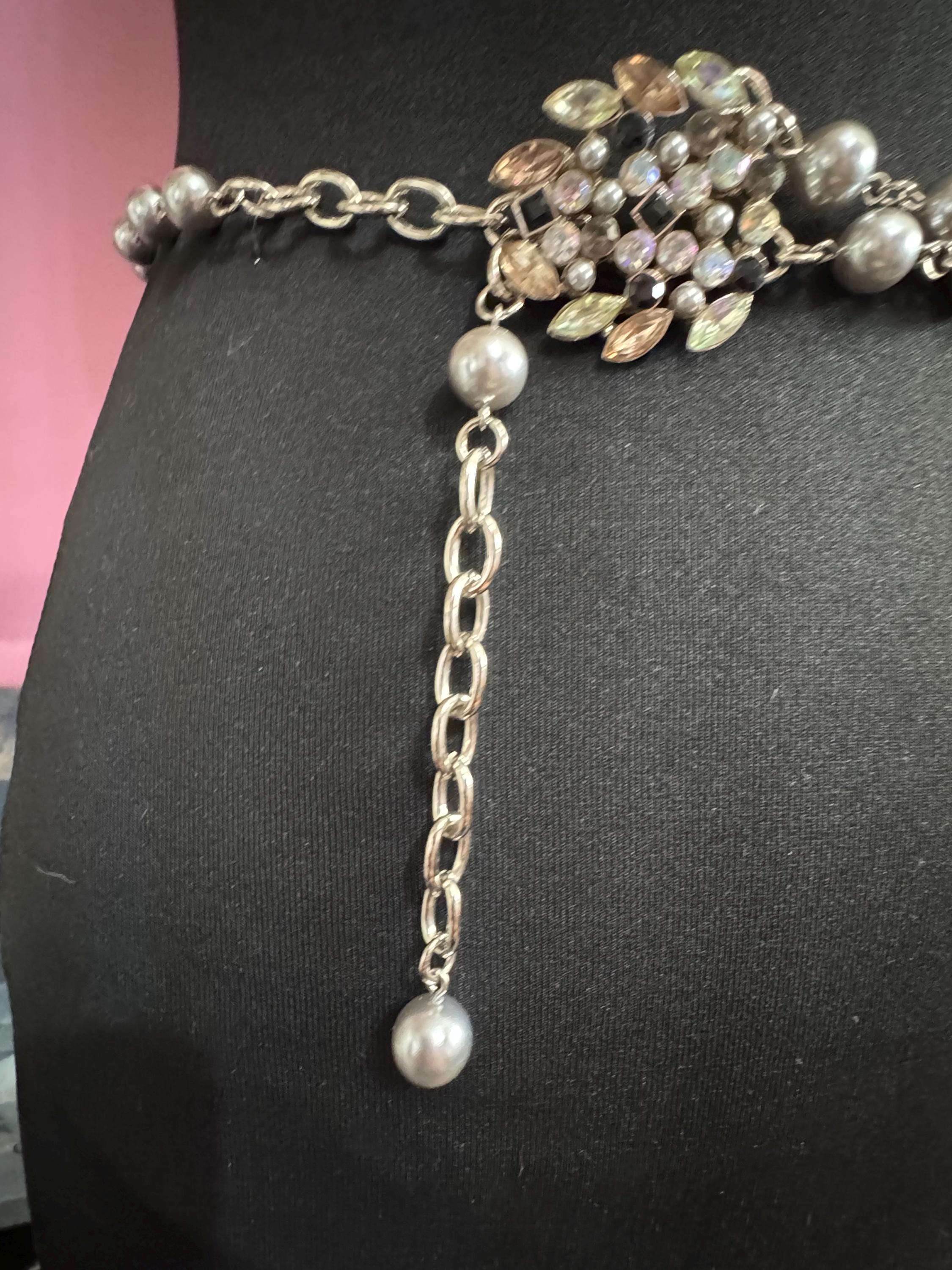 Vintage silver tone chain link adjustable fashion chain metal belt with grey faux pearls and rhinestone paste clasp 1990s statement