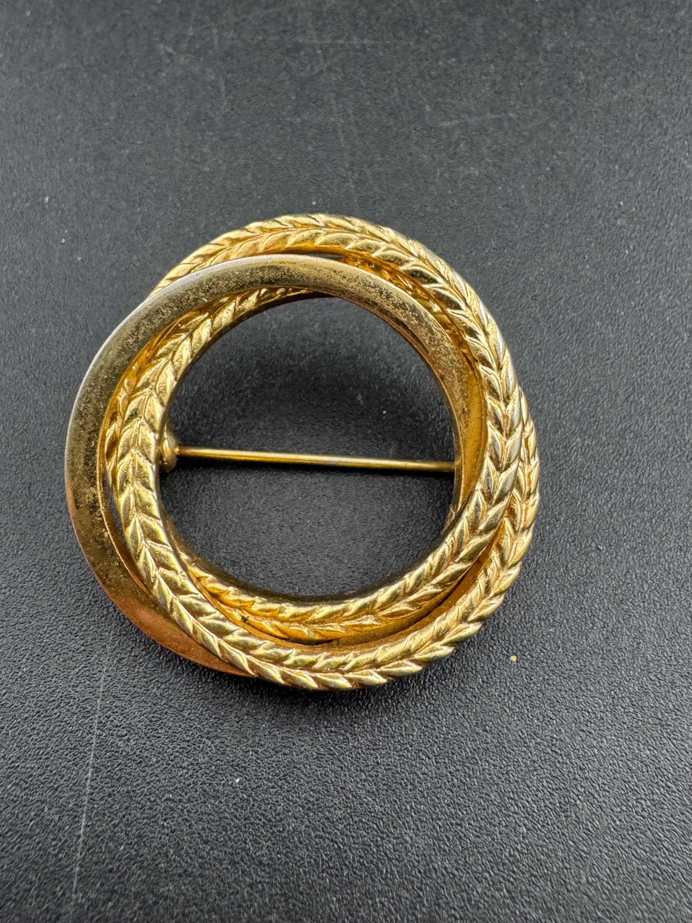 Signed GROSSE Gold Plated Wreath Brooch - 1965 German Designer