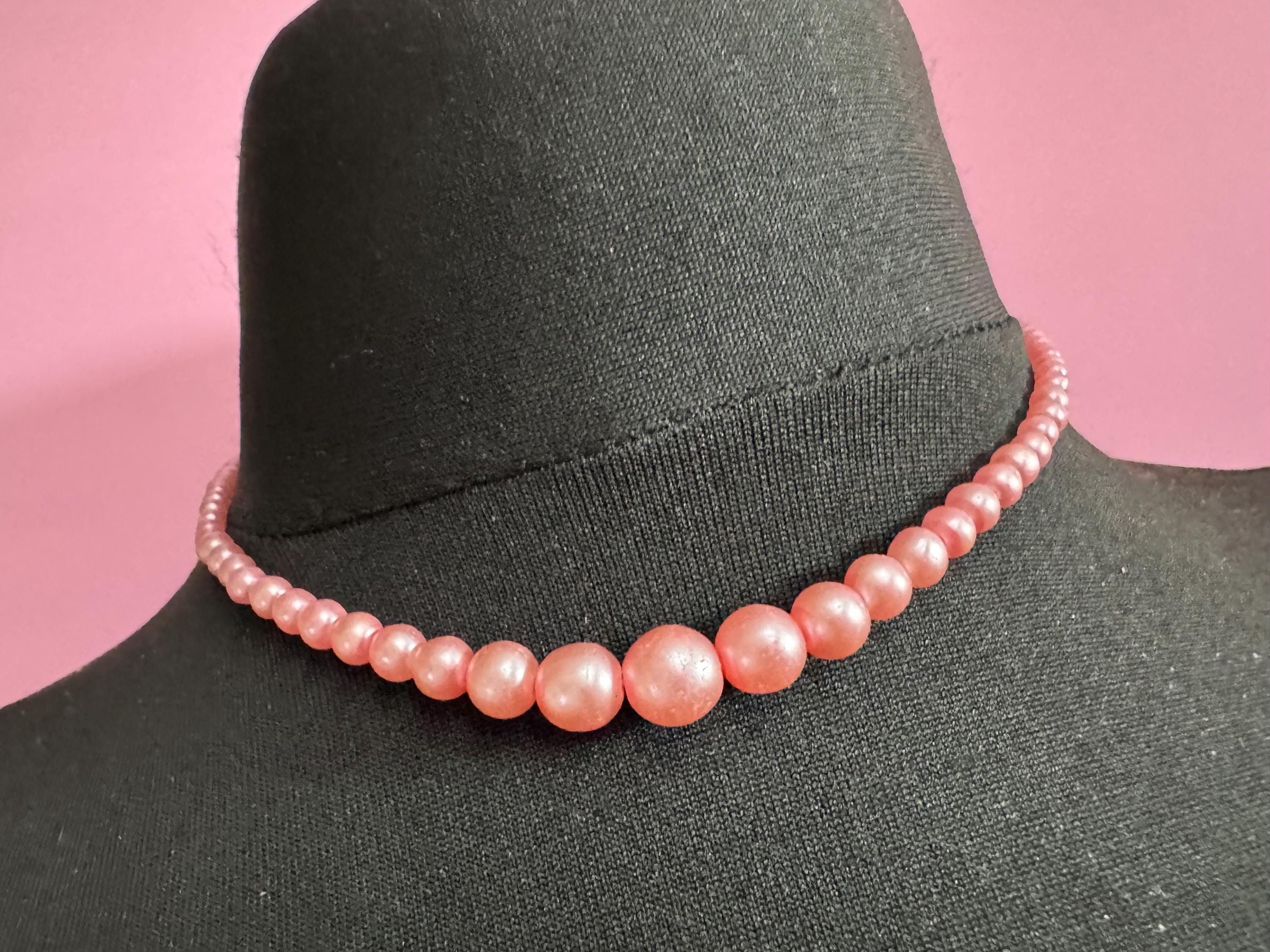 Bright pink graduated faux glass pearl short necklace, Vintage 42cm single strand, row of pearls silver tone rhinestone clasp