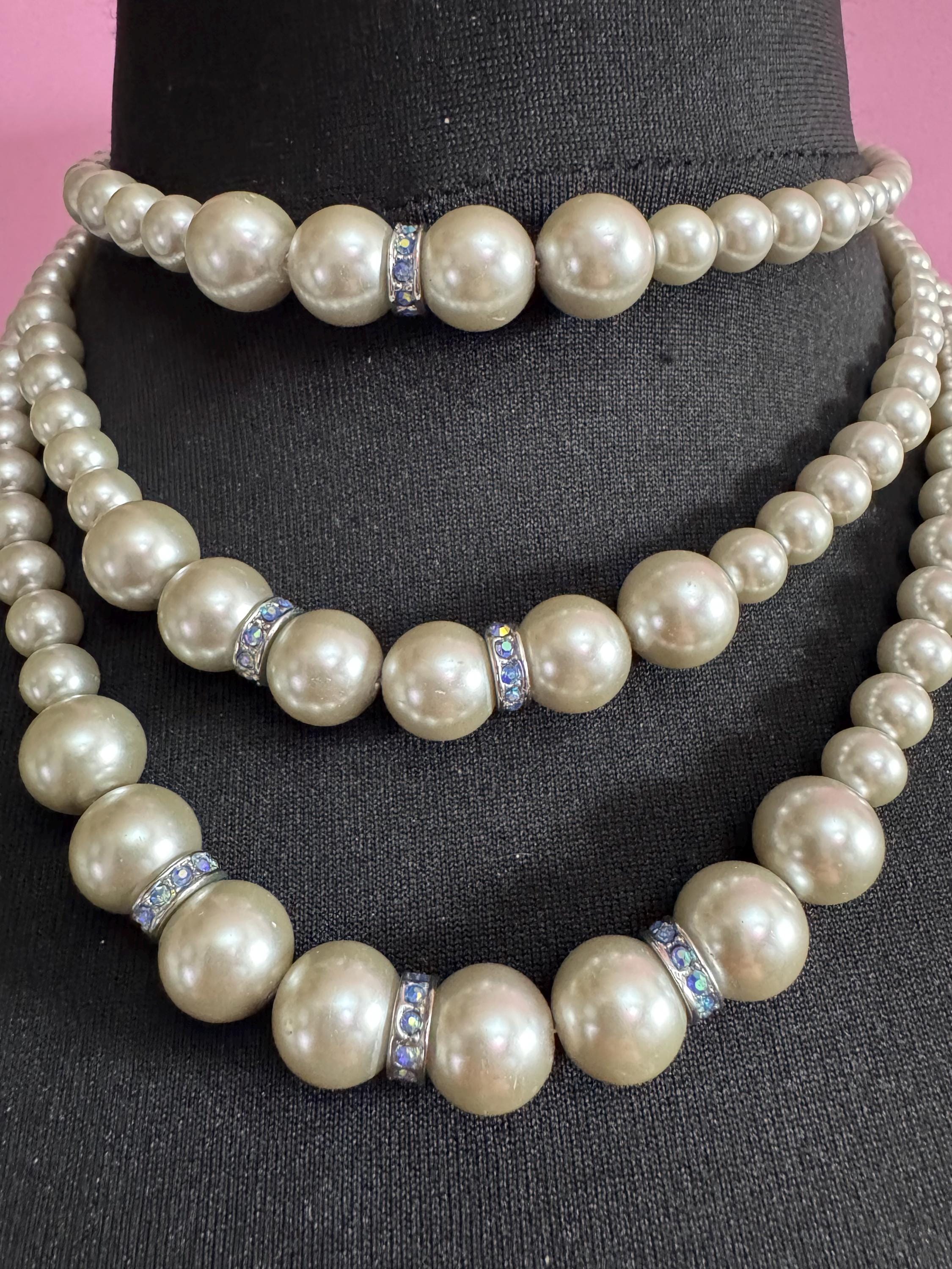 Retro Stylish silver tone grey glass beaded faux pearl Multistrand layering necklace weighty with rondelle beads