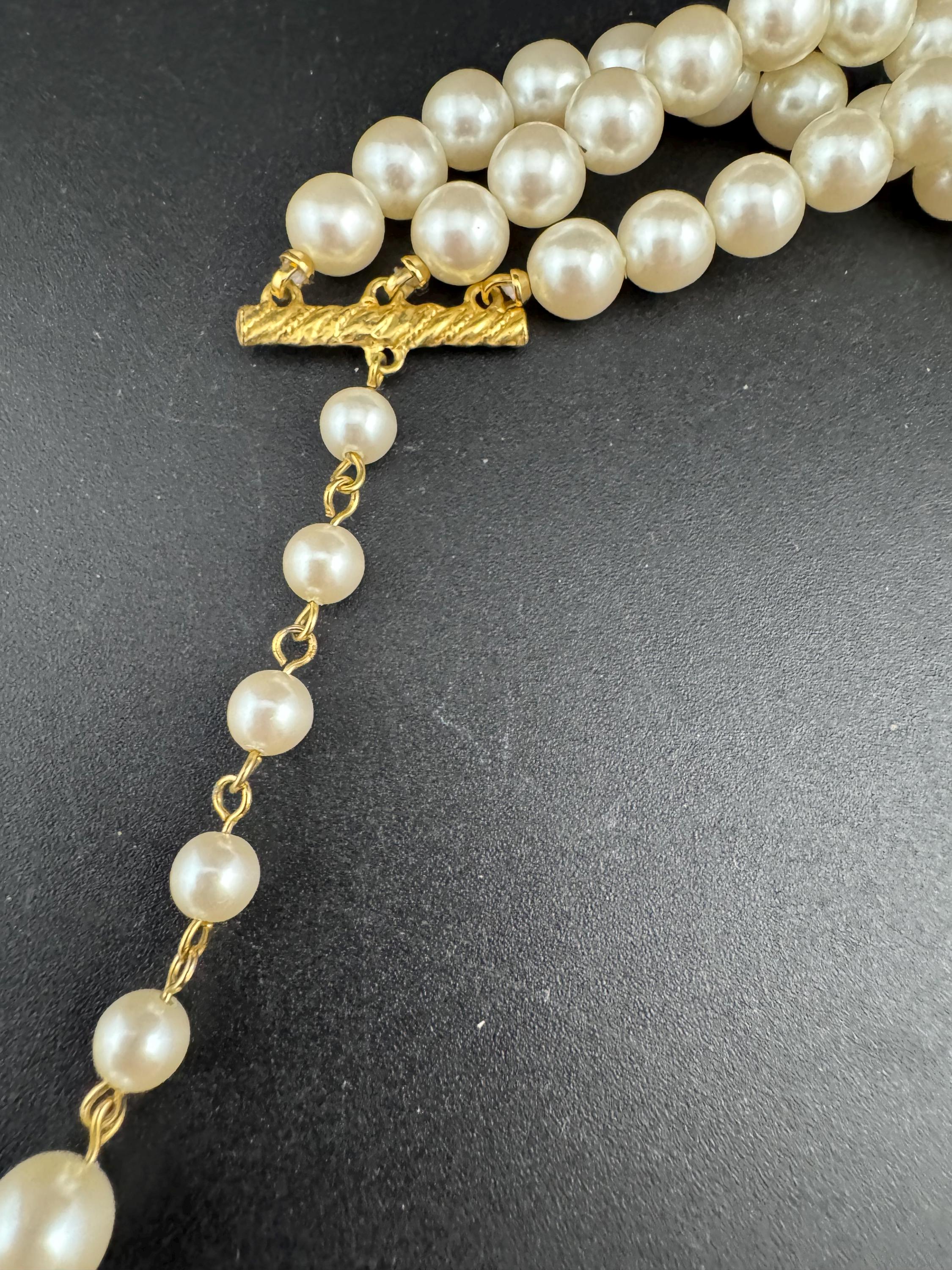 Petite fit 38cm sit on the neck 3 row Cream glass faux pearl choker necklace with clear rhinestone gold tone