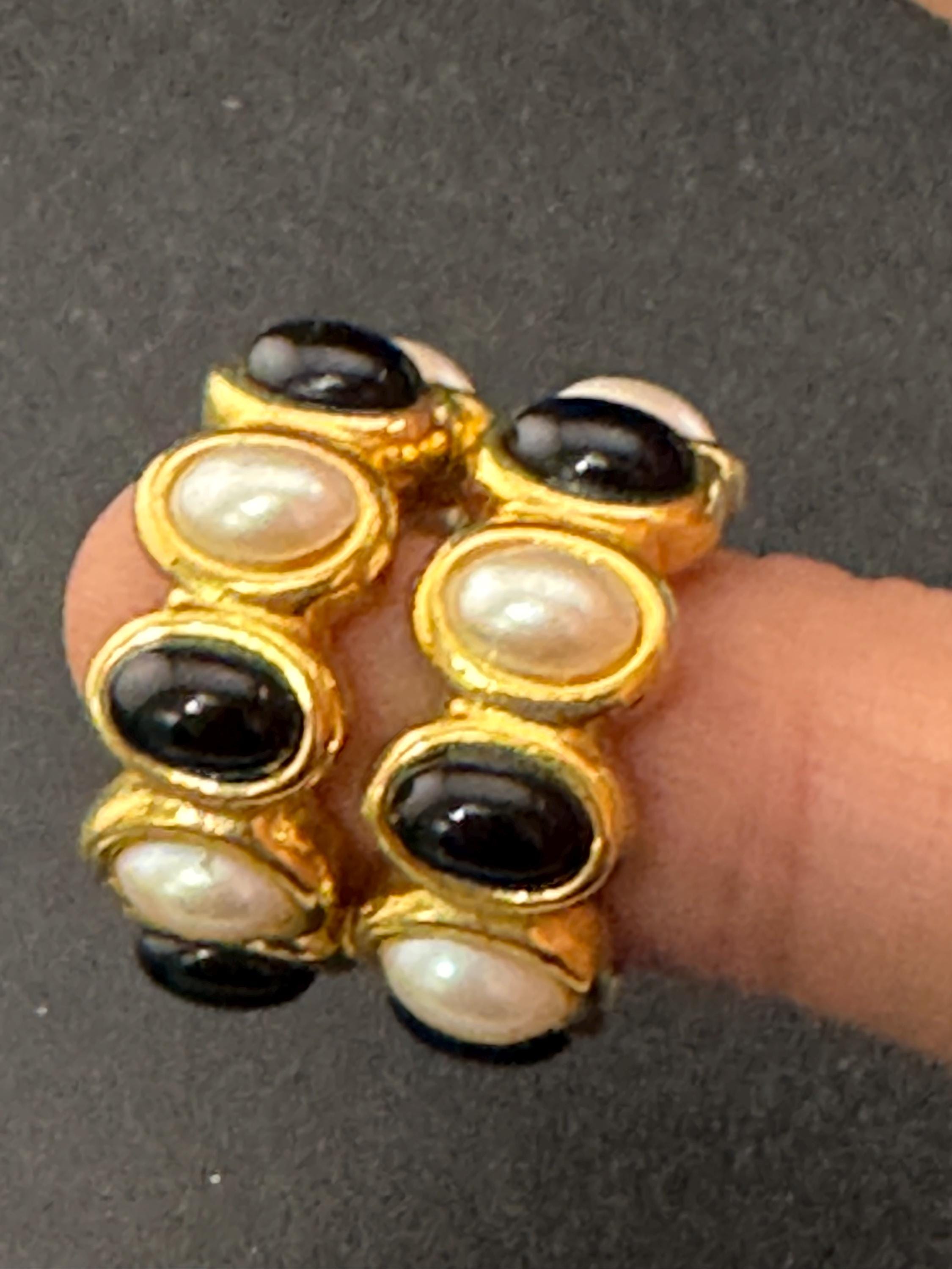 Retro 1980s classic Gold faux pearl and black oval cabochons pierced hoop earrings