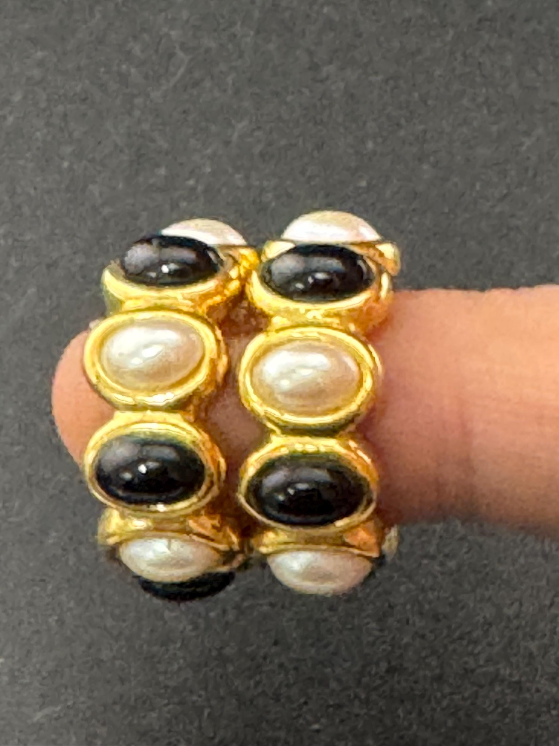 Retro 1980s classic Gold faux pearl and black oval cabochons pierced hoop earrings