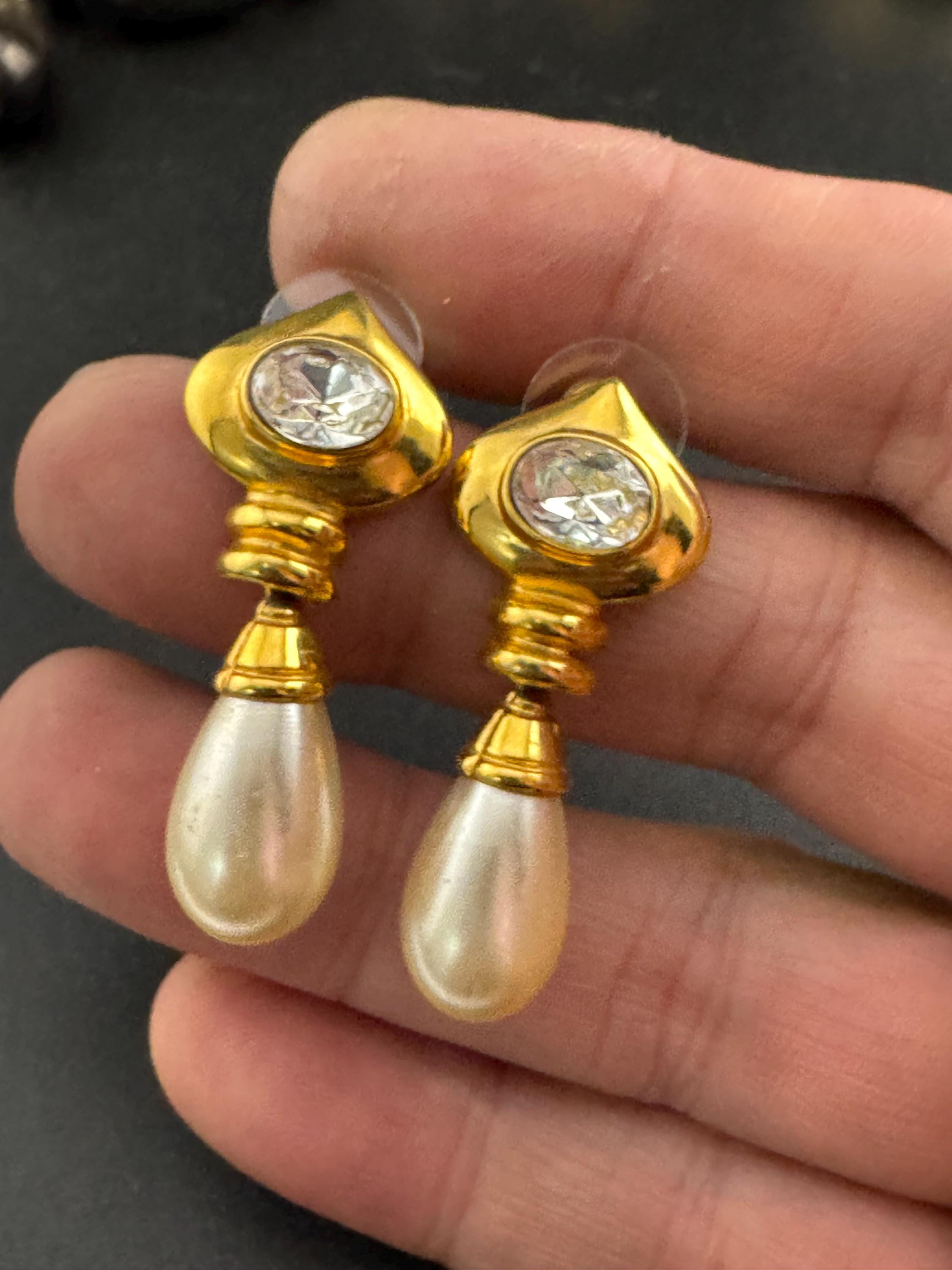 Vintage Gold Tone Teardrop Pearl Diamanté Crystal Drop Earrings