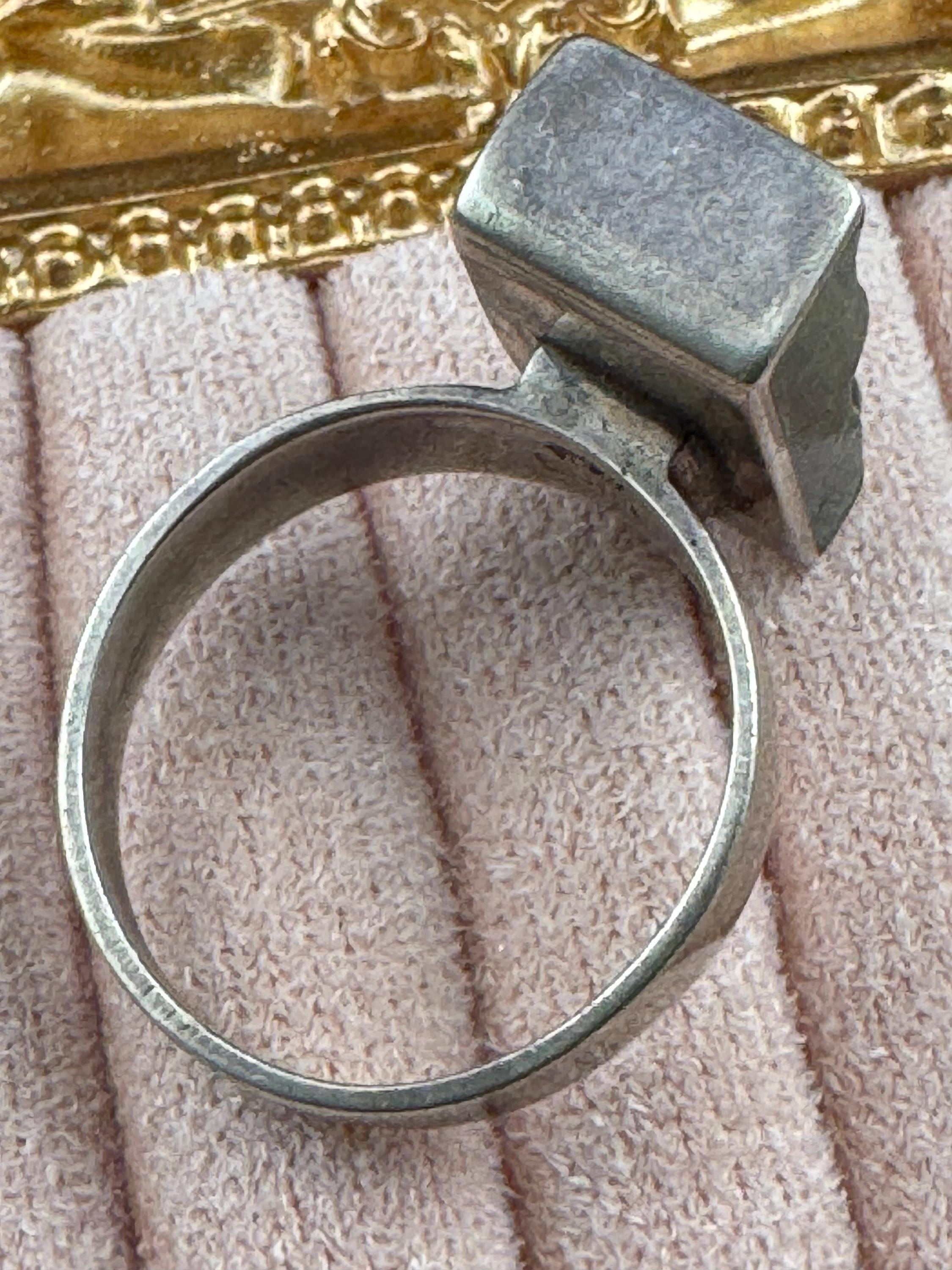 Vintage Sterling Silver South American Carved Green Jade malachite Face Statement Ring / Size 0