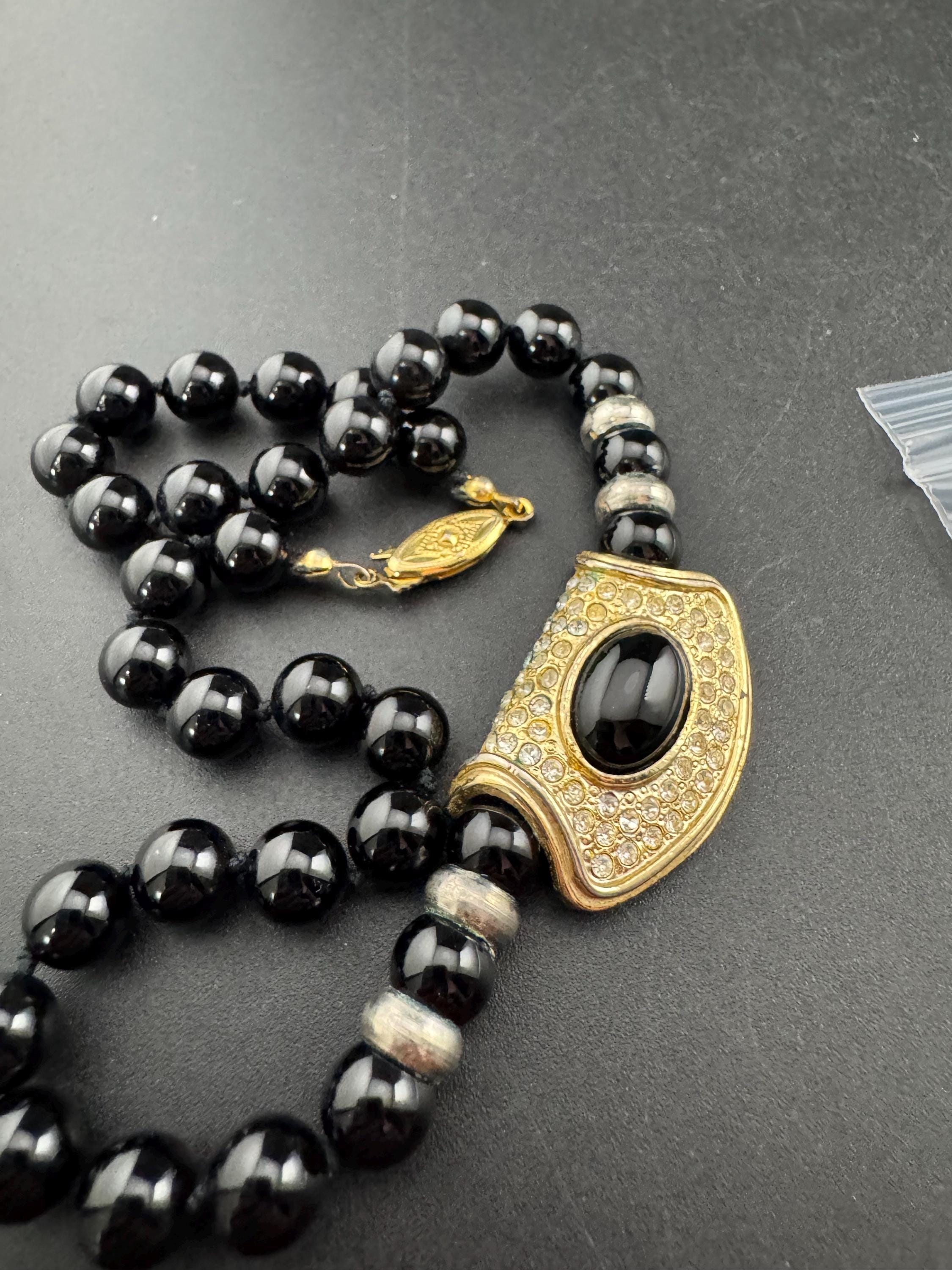 Petite fit, slim neck 37cm glass beaded gold tone rhinestone cabochon diamanté choker necklace