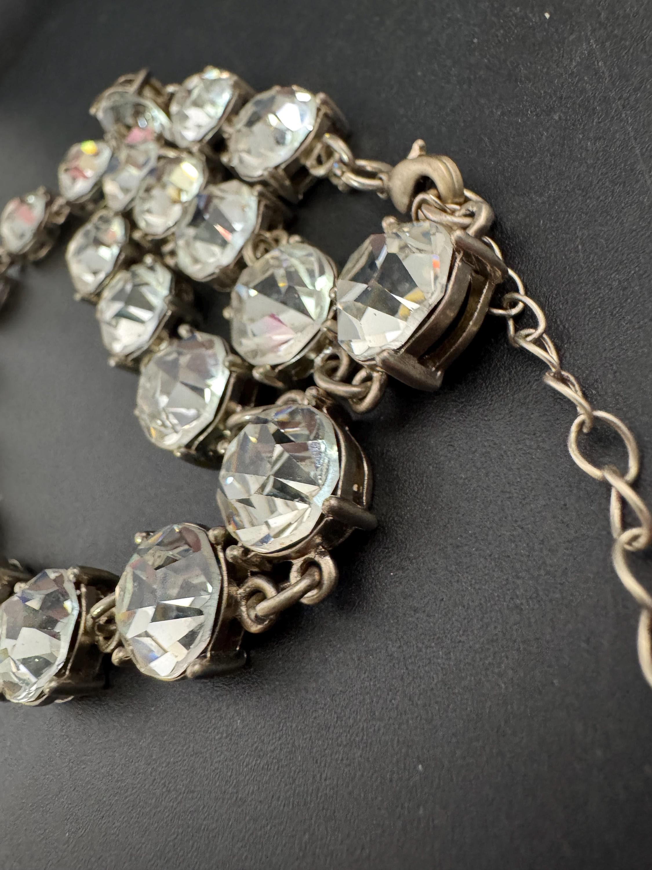 Vintage Signed MONET clear glass super sparkly 13mm bezel diamanté Crystal collar necklace , silver plated