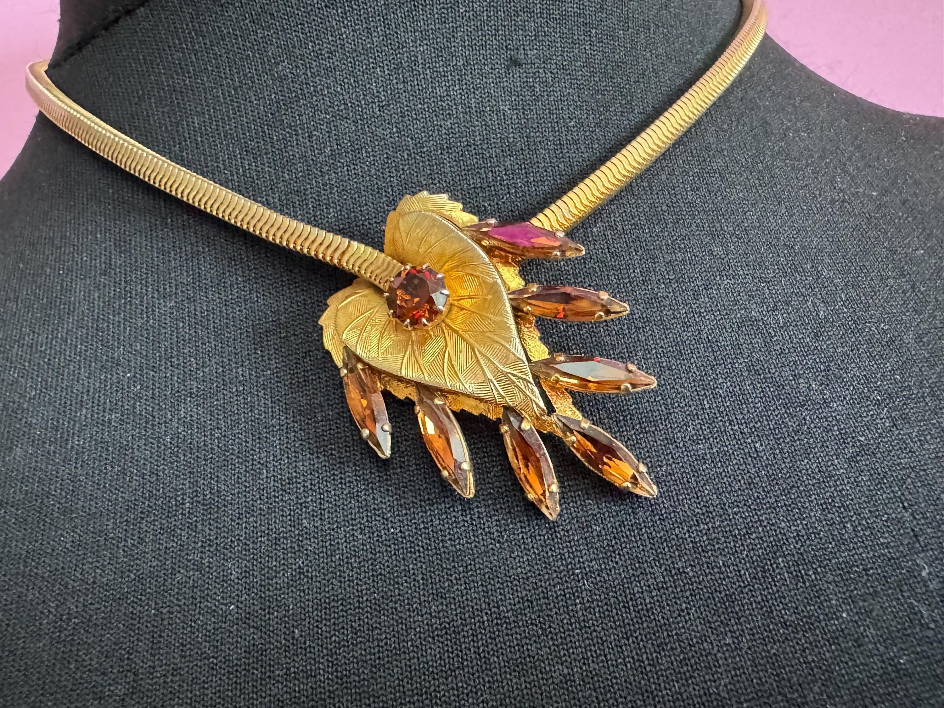 Vintage gold tone cognac brown glass diamanté lariat dropper necklace 1960s