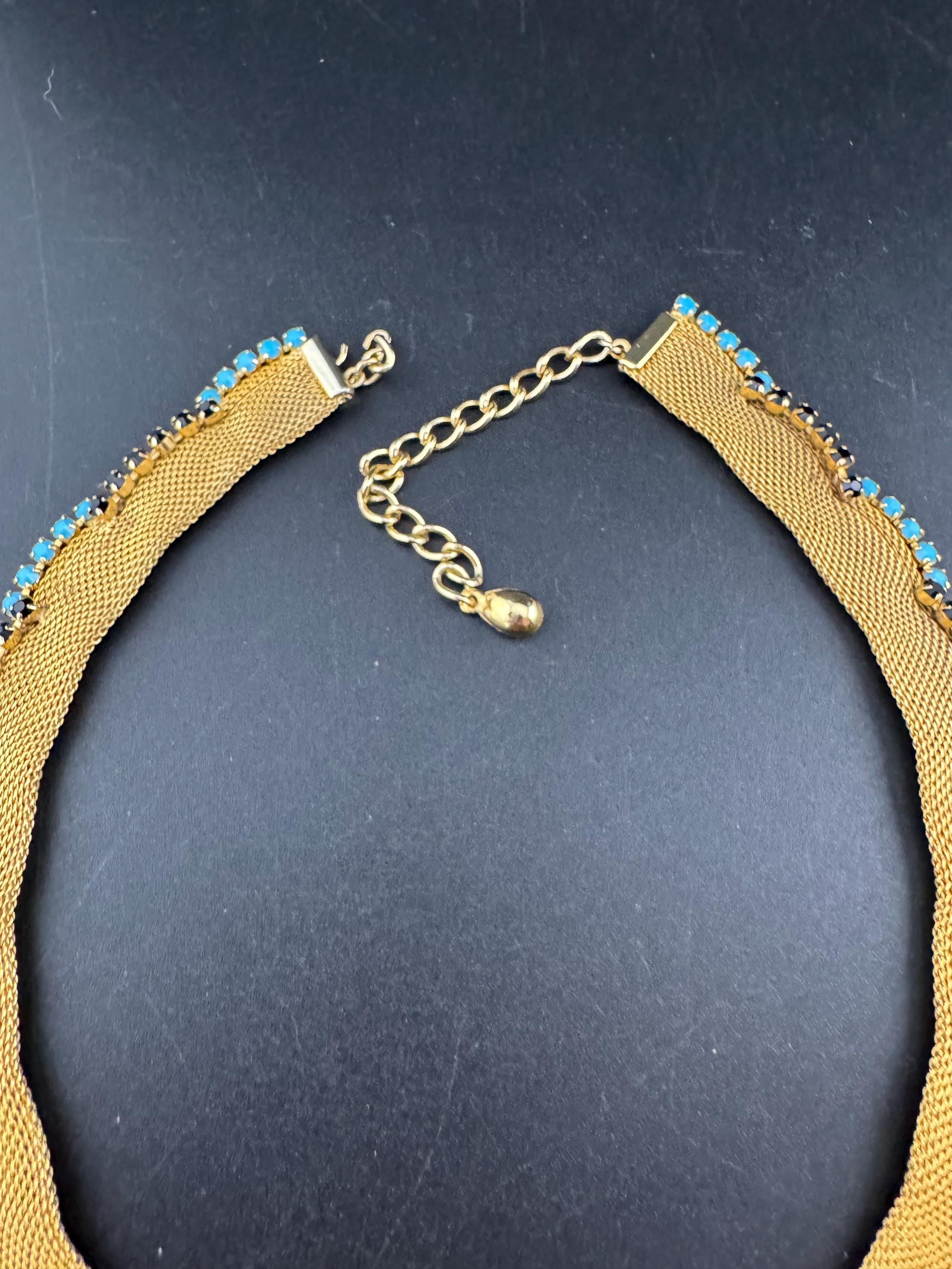 Vintage 1960s gold tone mesh scalloped choker necklace with turquoise and black glass rhinestones