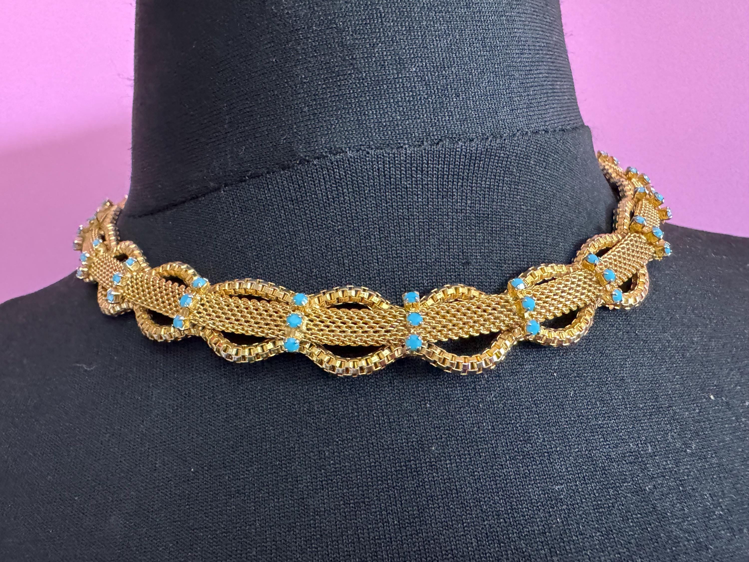 Vintage 1960s gold tone mesh scalloped choker necklace with turquoise glass rhinestones adj to 46cm long